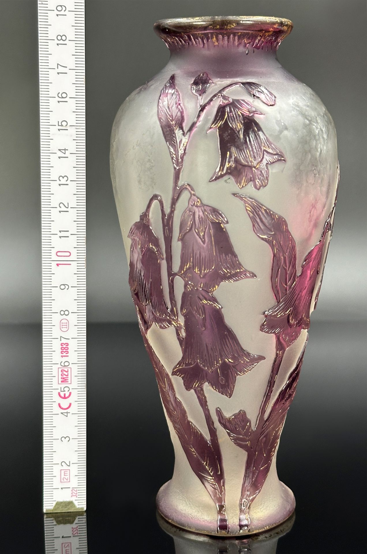 Vase. Verreries D'Art de Lorraine. - Image 8 of 10