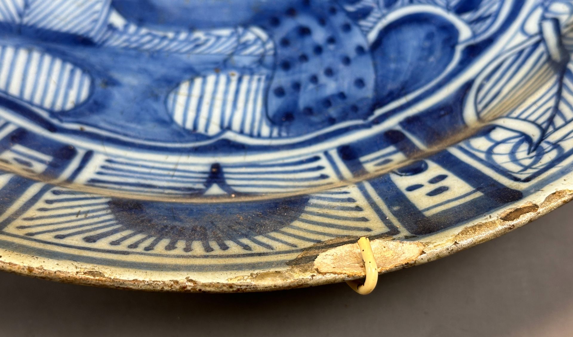Three antique plates. Porcelain. China. 18th century. - Image 10 of 15