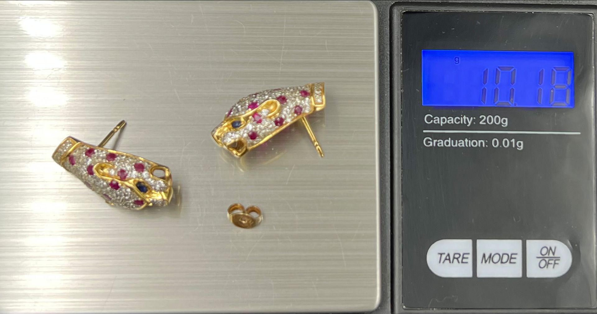 Pair of "Cheetah" stud earrings. 750 yellow gold and white gold with gemstone setting. - Image 7 of 8