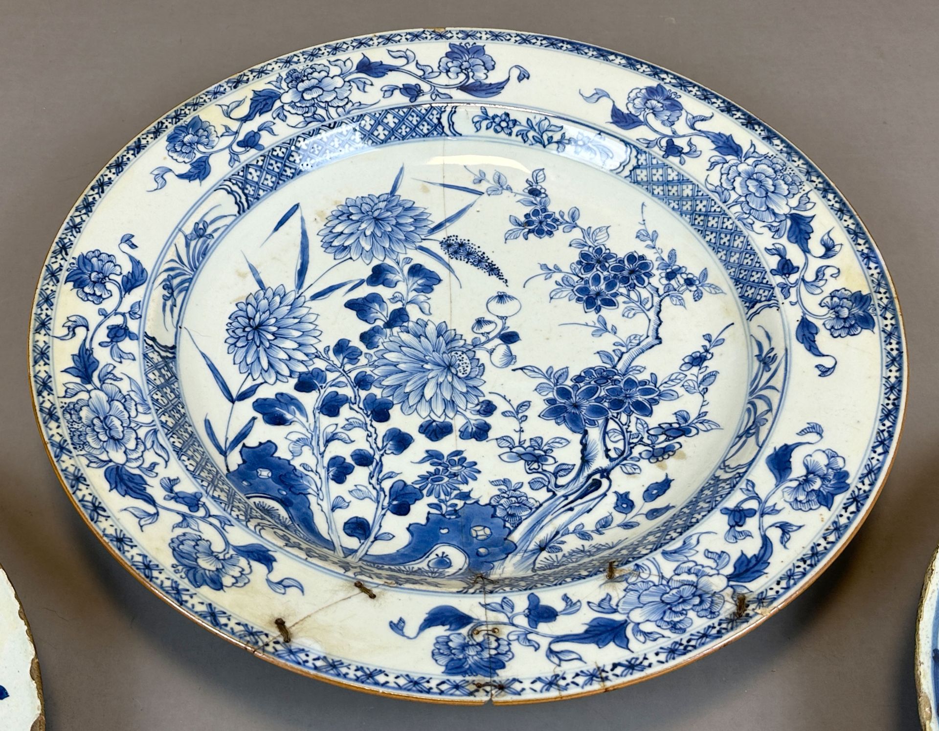 Three antique plates. Porcelain. China. 18th century. - Image 4 of 15