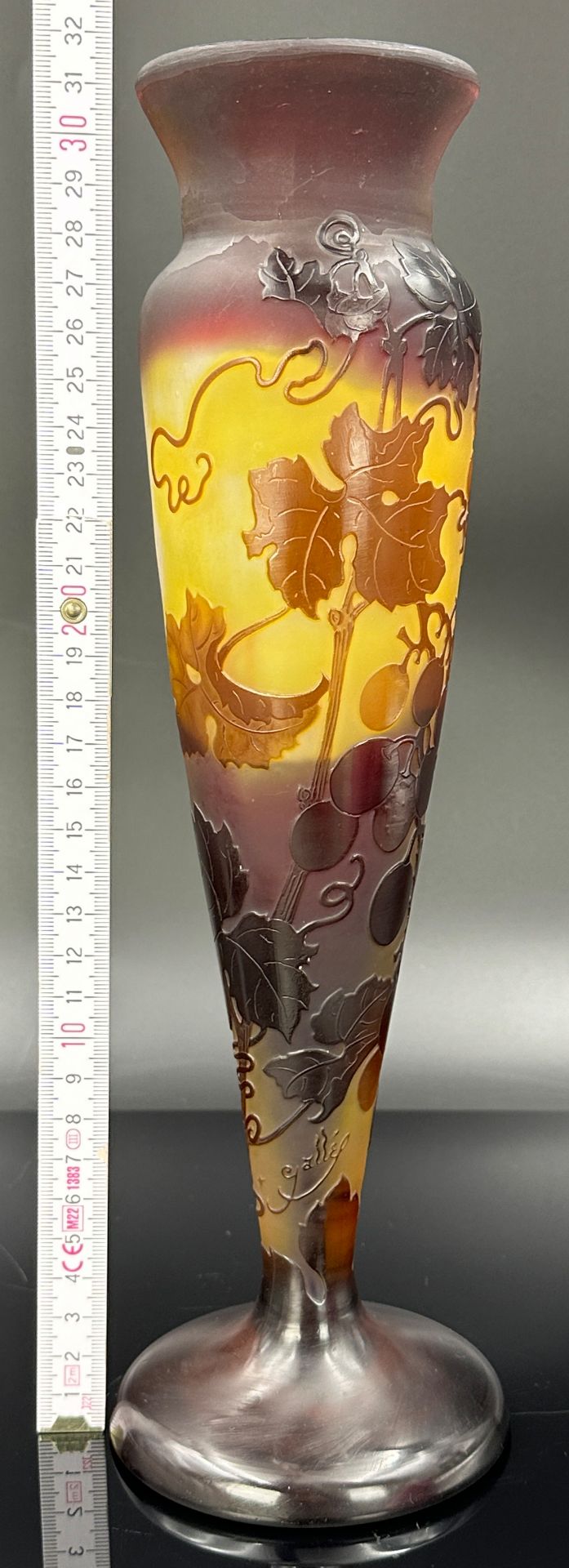 Large vase. Emile GALLÉ (1846 - 1904). Circa 1900. - Image 9 of 9