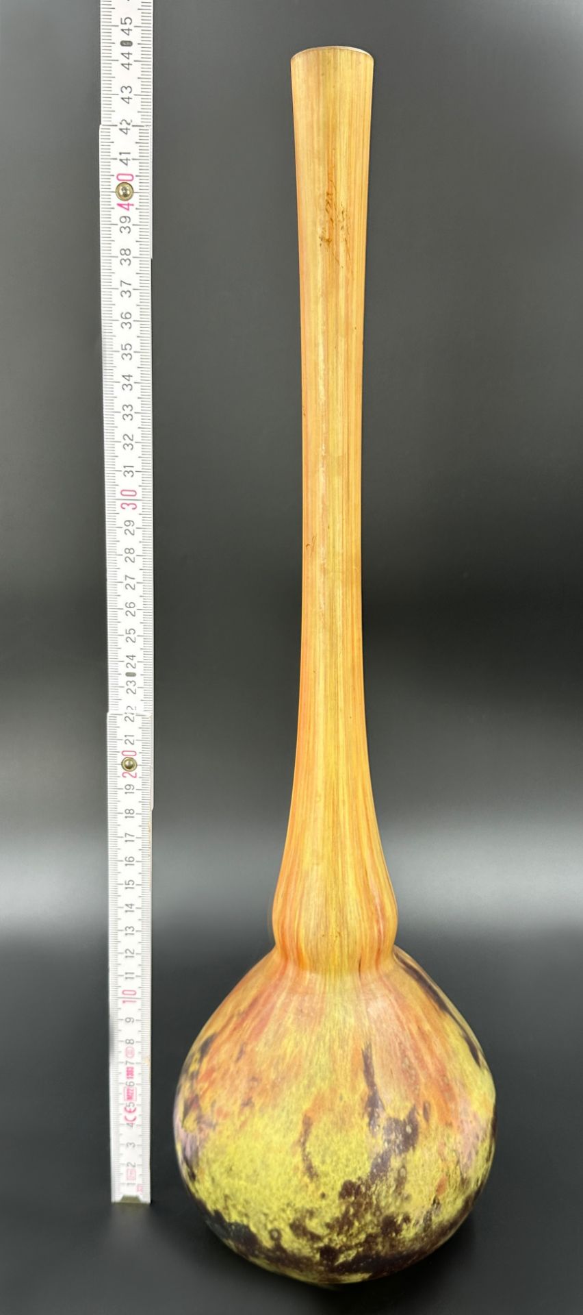 Long-necked vase. DAUM Nancy. Circa 1910. - Image 10 of 10