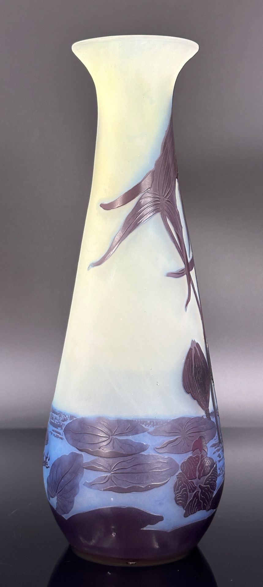 Club-shaped vase. Emile GALLÉ (1846 - 1904). Circa 1920. - Image 4 of 9