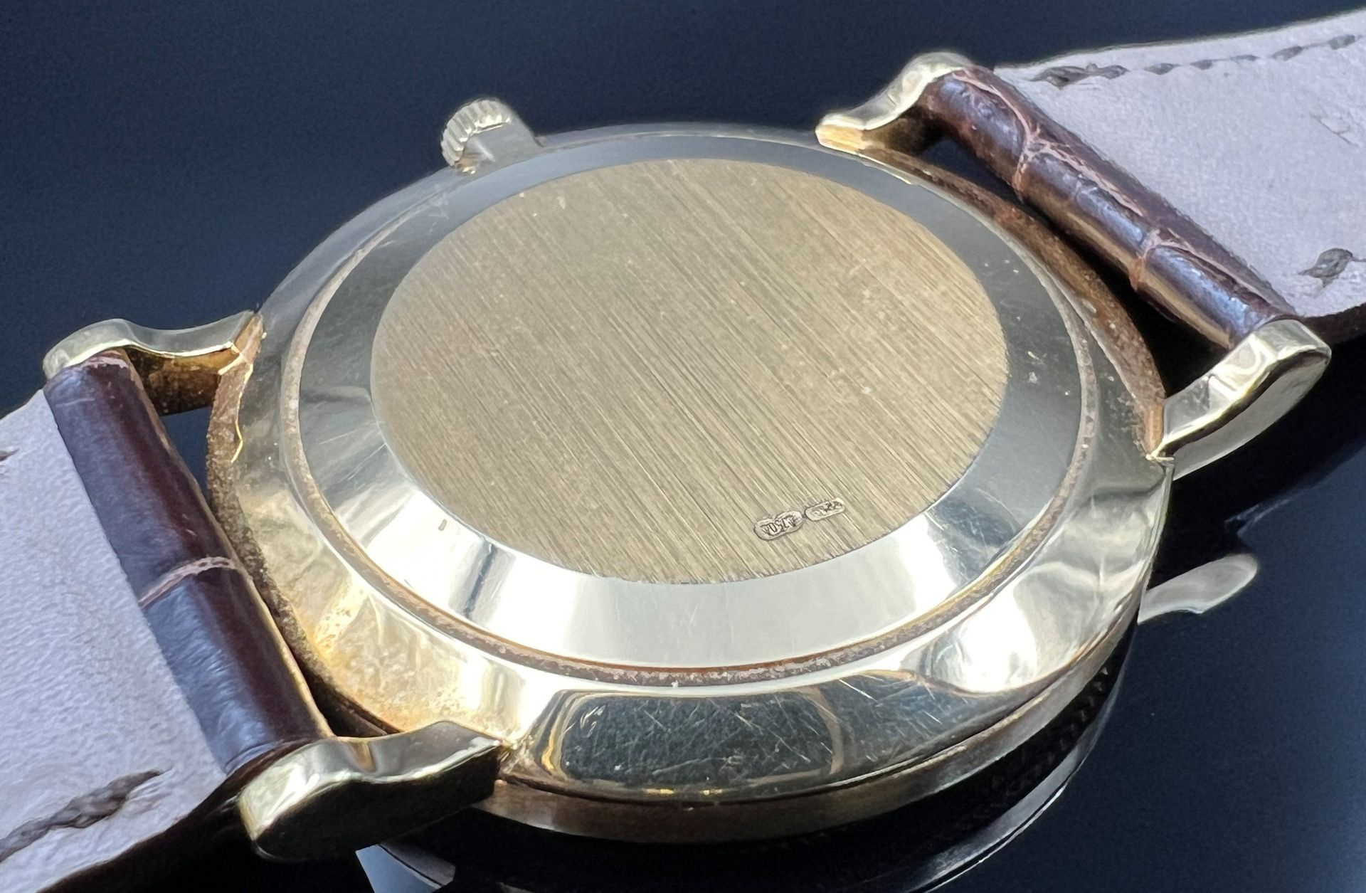 PATEK PHILIPPE Calatrava Clous de Paris wristwatch wristwatch for men. 750 yellow gold. Ref. 3919. - Image 8 of 12