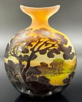 Ovale Vase. Emile GALLÉ (1846 - 1904). Um 1900.