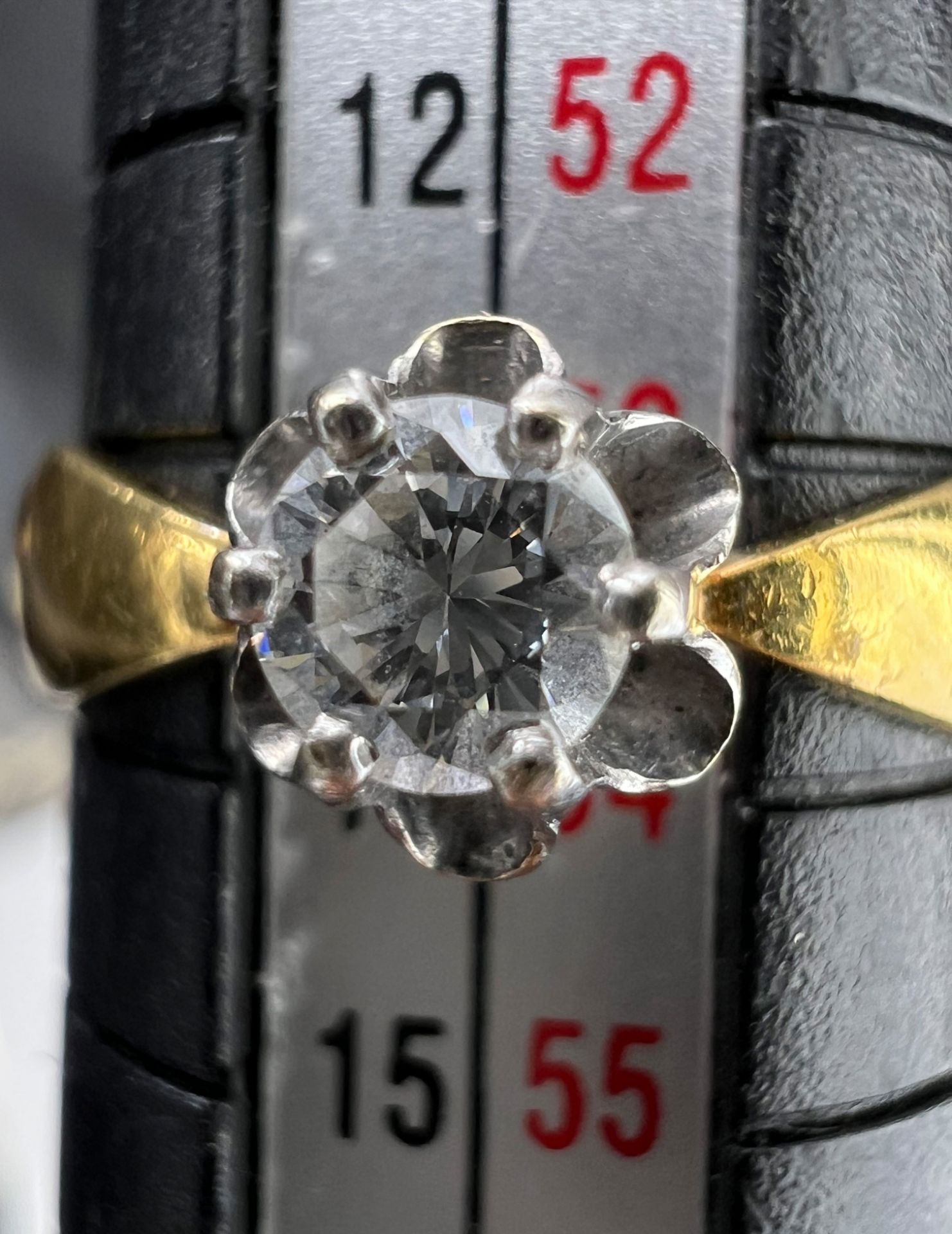 Solitaire ring. 900 yellow gold. 1 diamond of approx. 0.17-0.20 ct. - Image 7 of 8