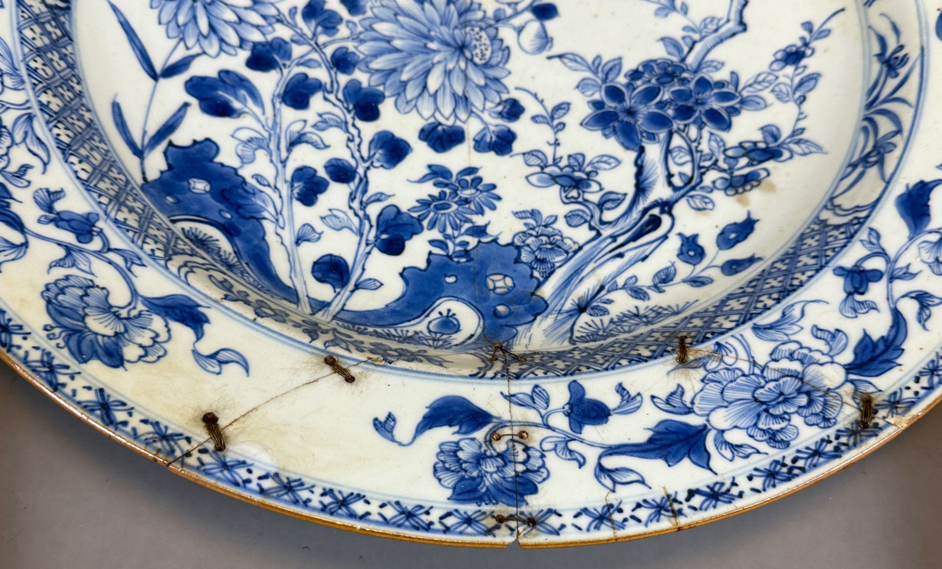 Three antique plates. Porcelain. China. 18th century. - Image 6 of 15