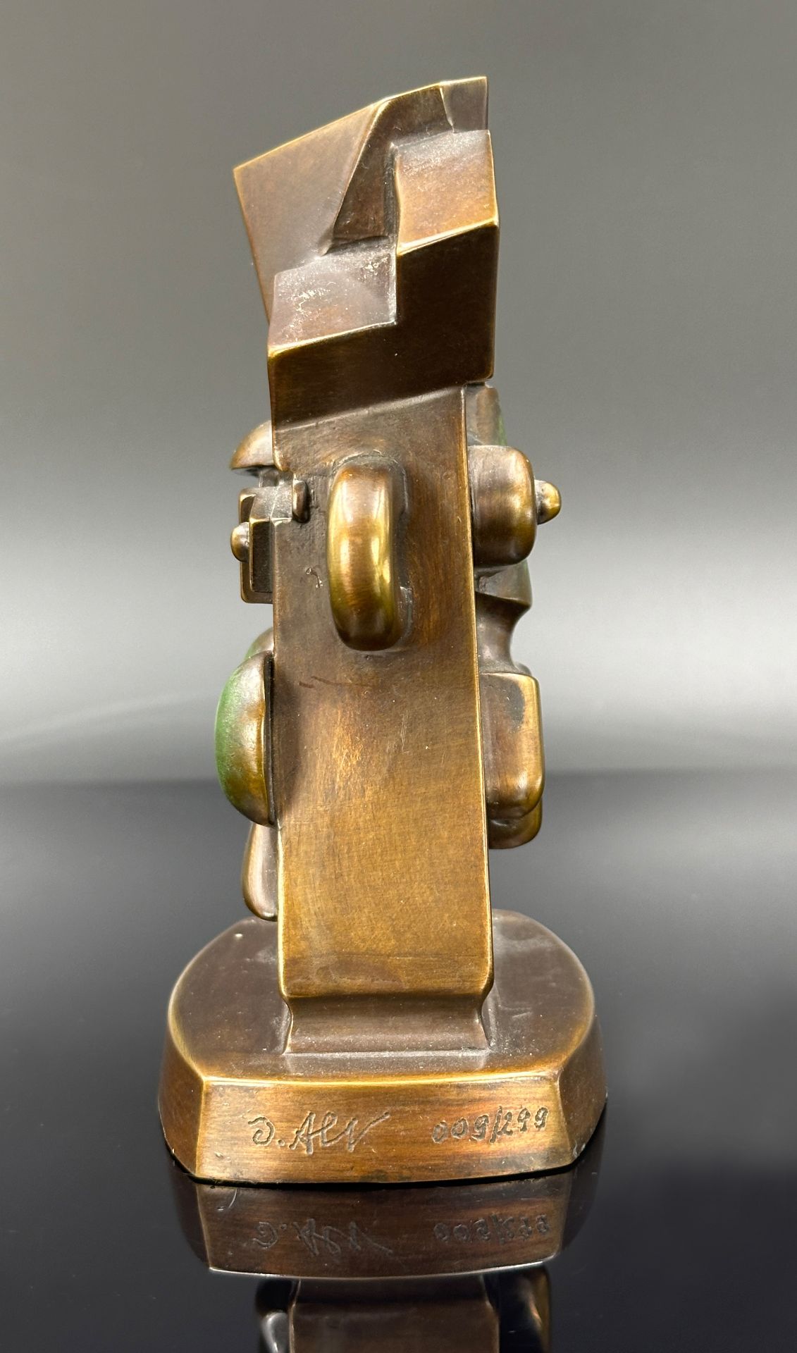 Otmar ALT (1940). Bronze. "The watchman". 2005. - Image 2 of 8