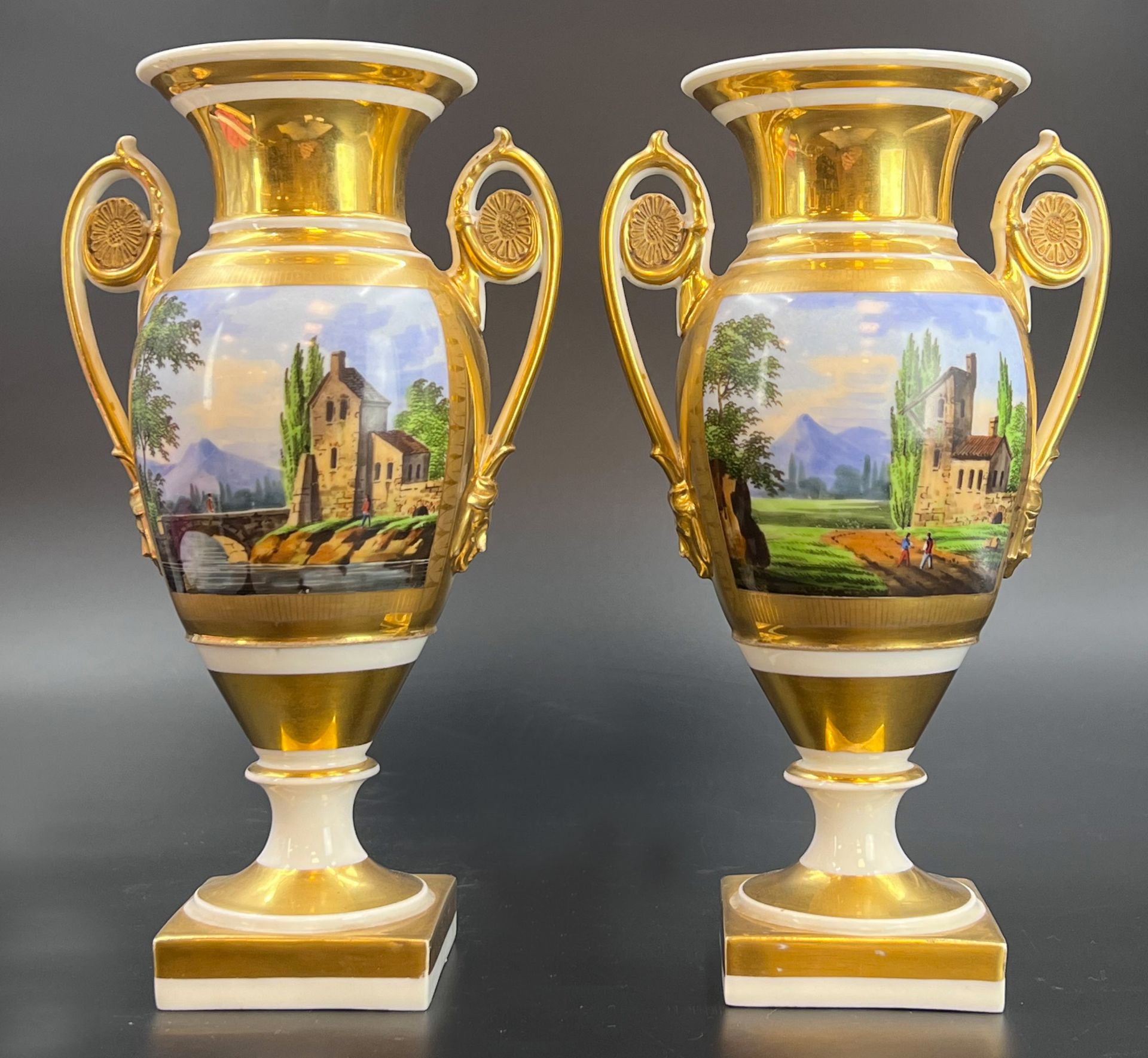 Pair of Empire krater vases. 20th century.