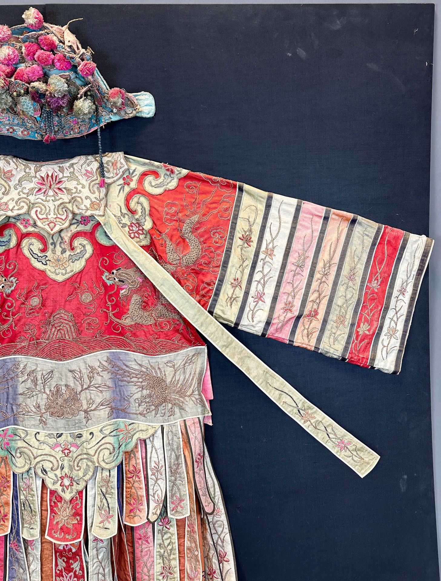 Chinese silk robe. Circa 1900. Probably a woman's wedding dress. - Image 3 of 20