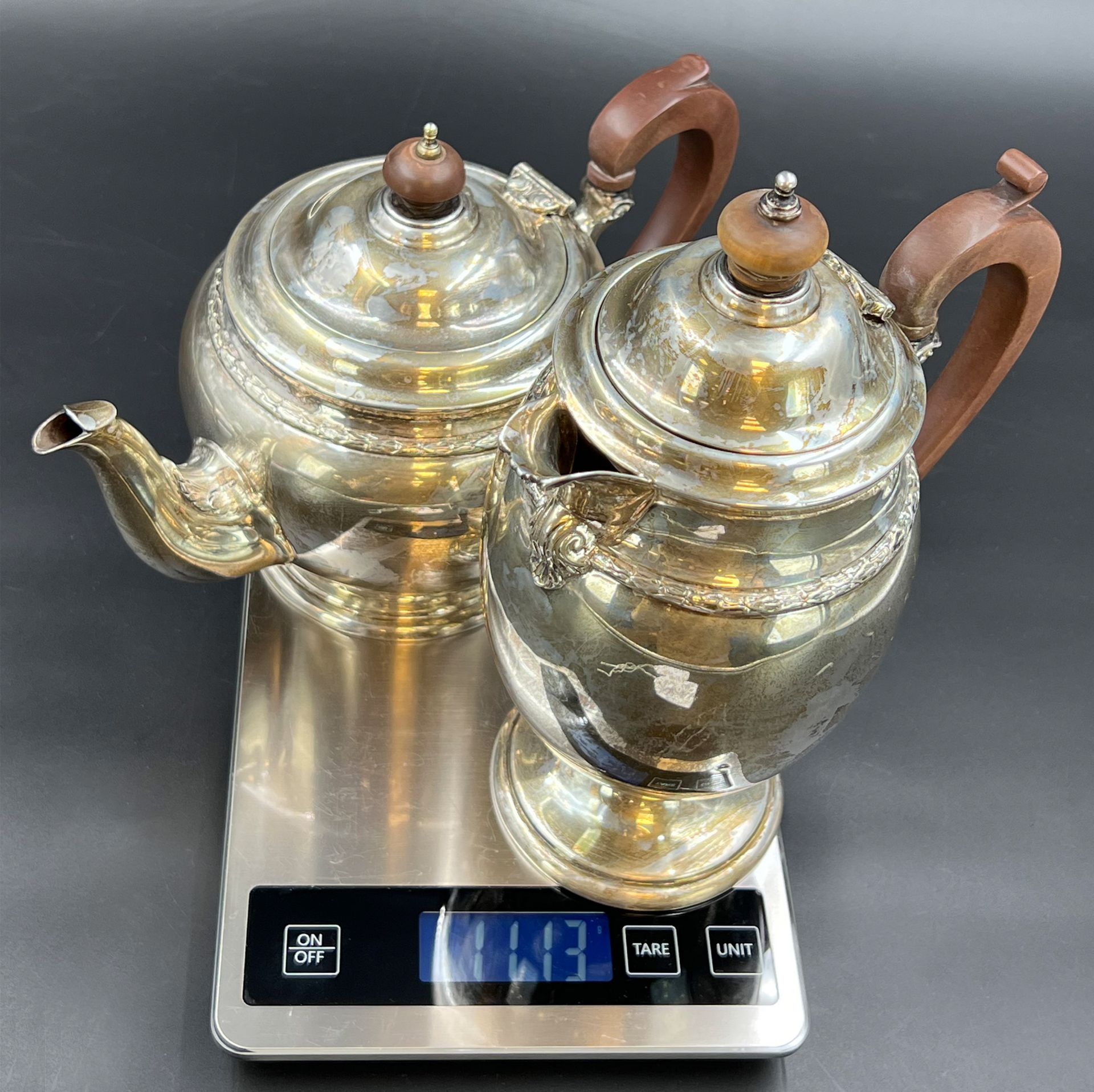 Antique tea and coffee pot. 925 sterling silver. Goldsmiths & Silversmiths Co. London. Circa 1900. - Image 19 of 19