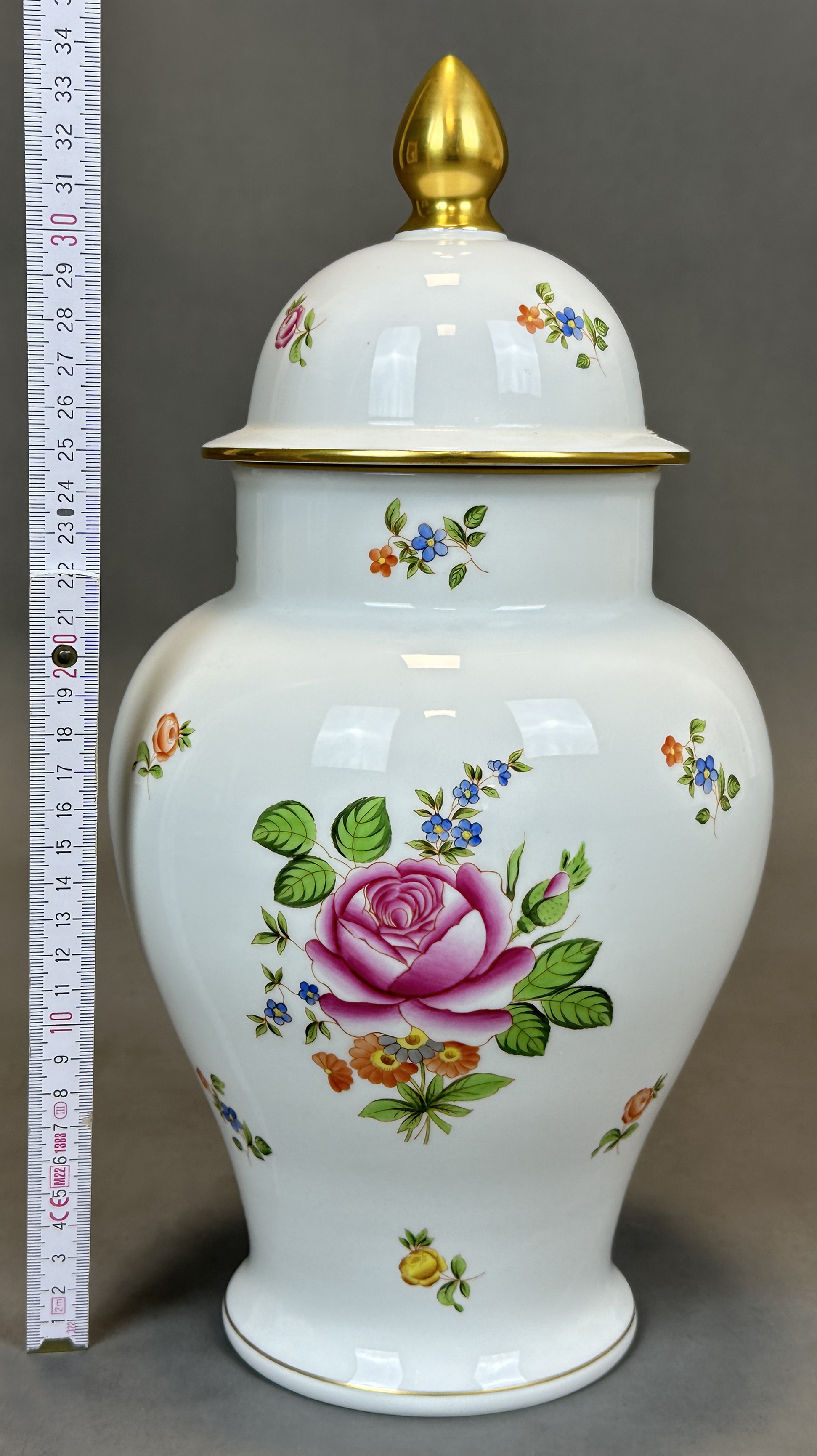 Lidded vase. HEREND. - Image 9 of 9