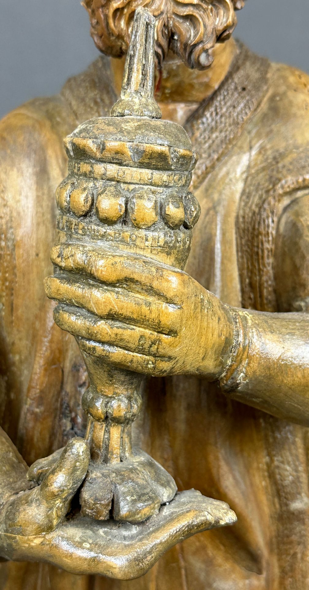 Wooden figure. St King from the Adoration. Around 1500. South Germany. - Image 9 of 11