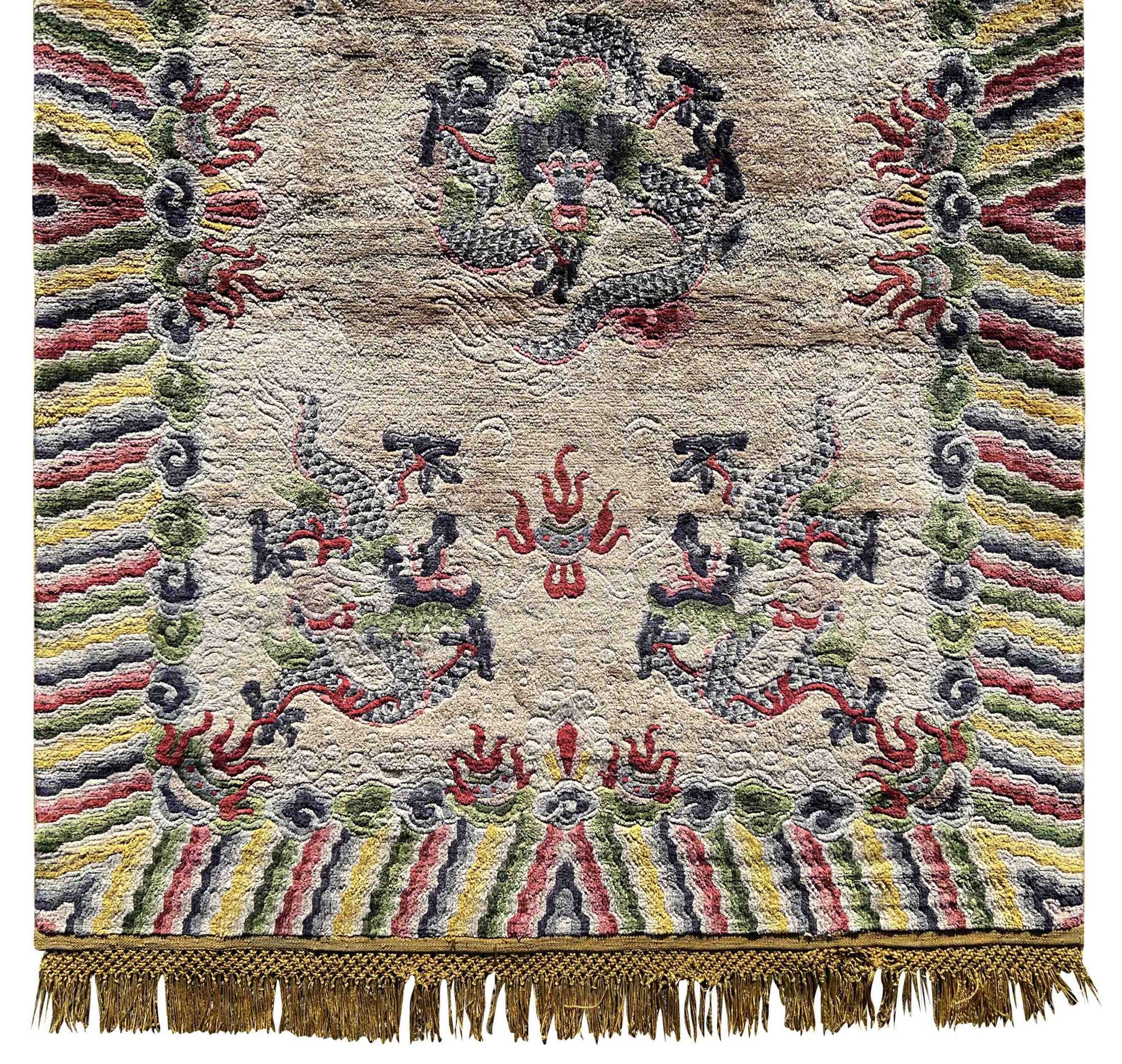China carpet. Silk. Signed. Circa 1950/60. - Image 3 of 10