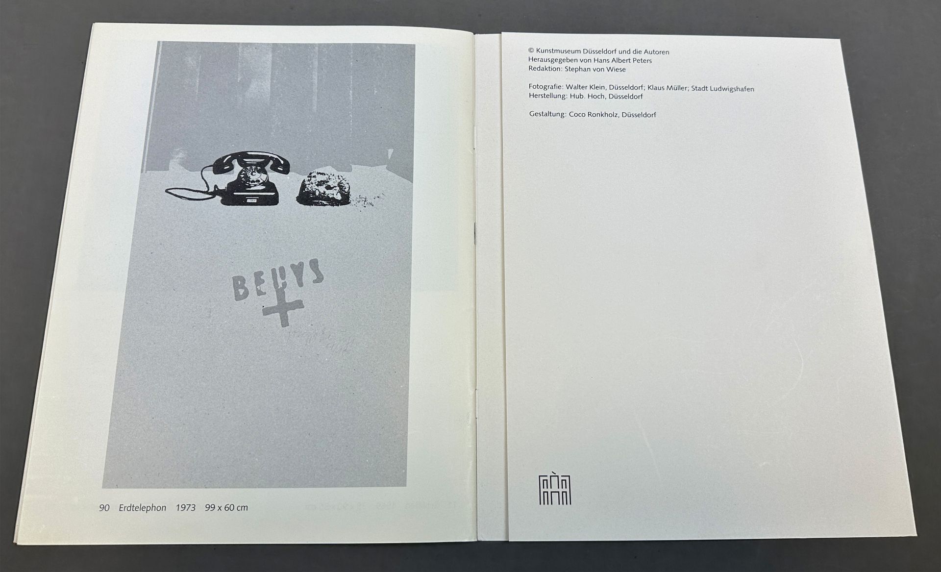 Joseph BEUYS (1921 - 1986). Exhibition catalogue signed by hand. Multiplied Art 1965-1980. - Image 5 of 5