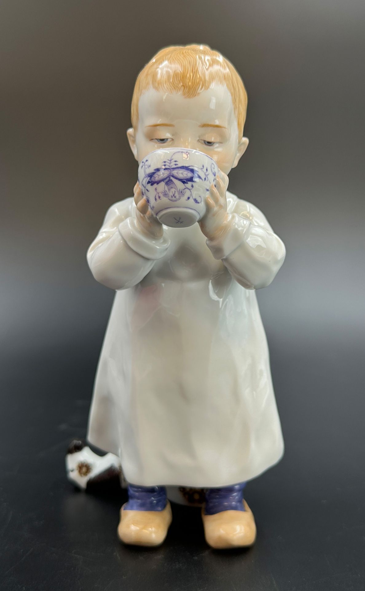 Hentschelkind. MEISSEN. "Child with cup". 1st choice. 1980s. - Image 2 of 11