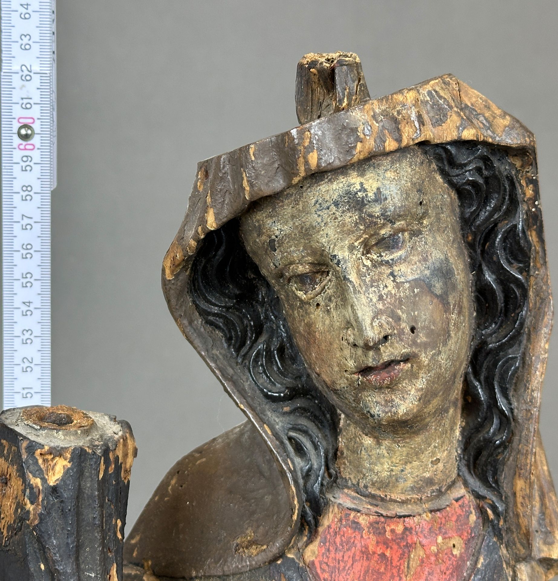 Romanische Holzfigur. Jungfrau Maria mit Christuskind. Frankreich. - Bild 10 aus 10