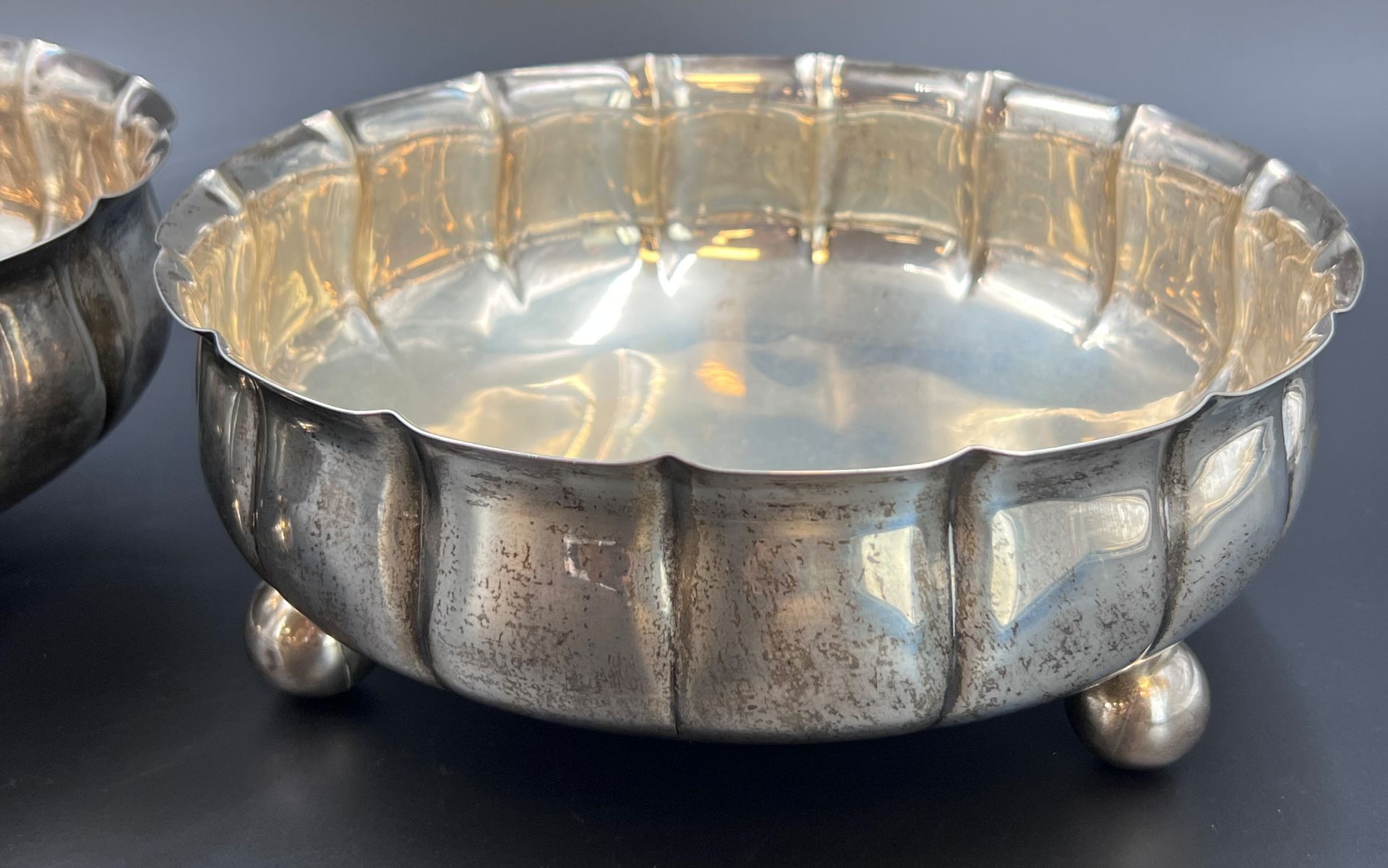 Two bowls with ball feet. 835 silver. - Image 5 of 10