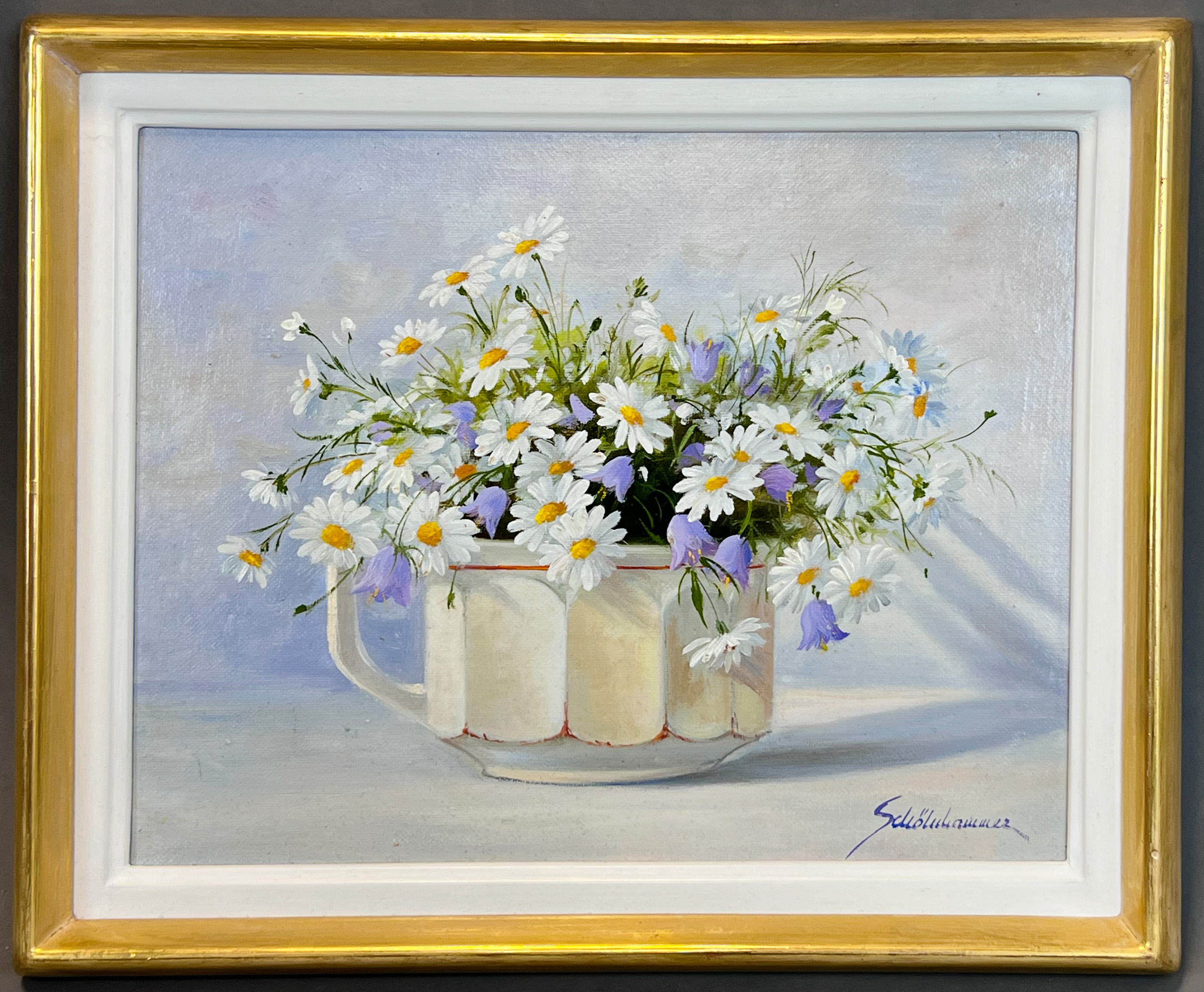 Heinz SCHÖLNHAMMER (1940). Still life with camomiles. - Image 2 of 8