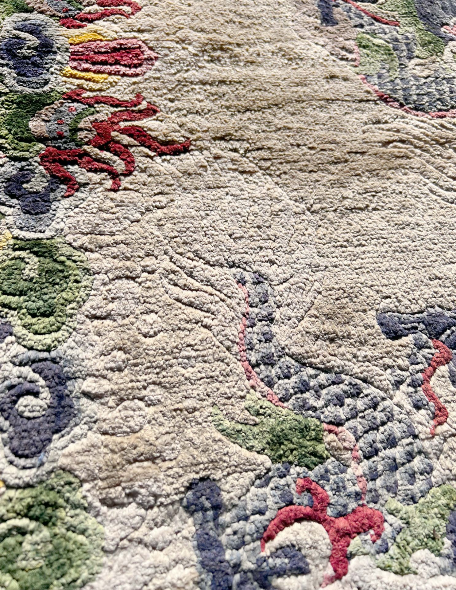 China carpet. Silk. Signed. Circa 1950/60. - Image 6 of 10