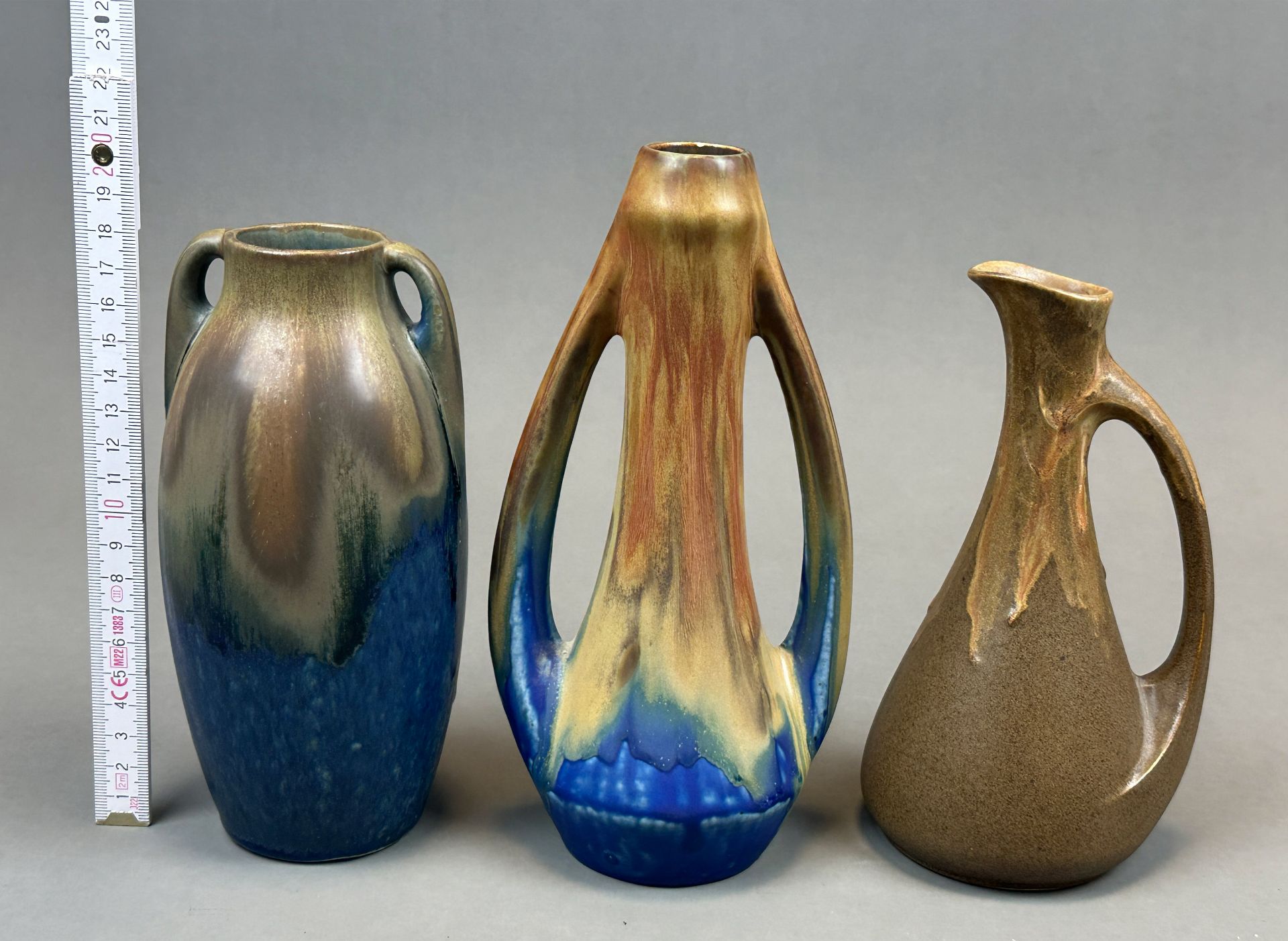 Gilbert METENIER (1876 - ?). 2 vases and 1 jug. Art Nouveau. France. Circa 1915.2 Keramikvasen - Image 9 of 9