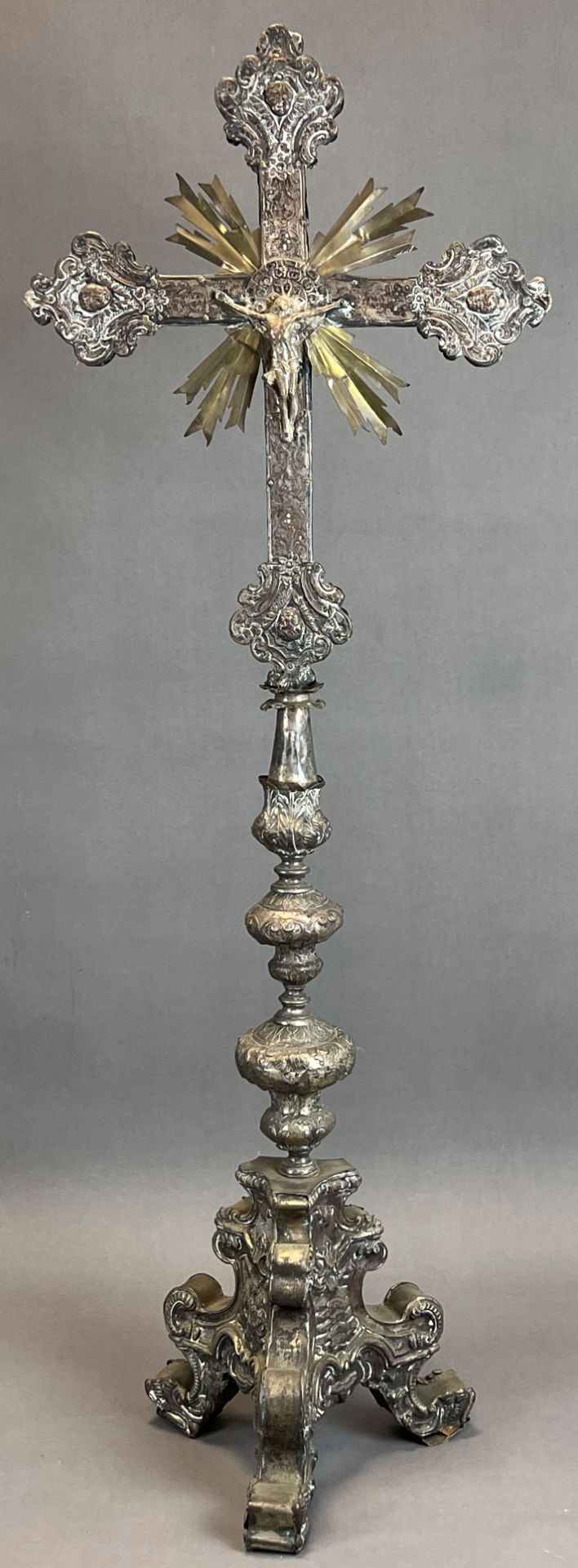 Large standing cross. Altar cross. Around 1700. France.