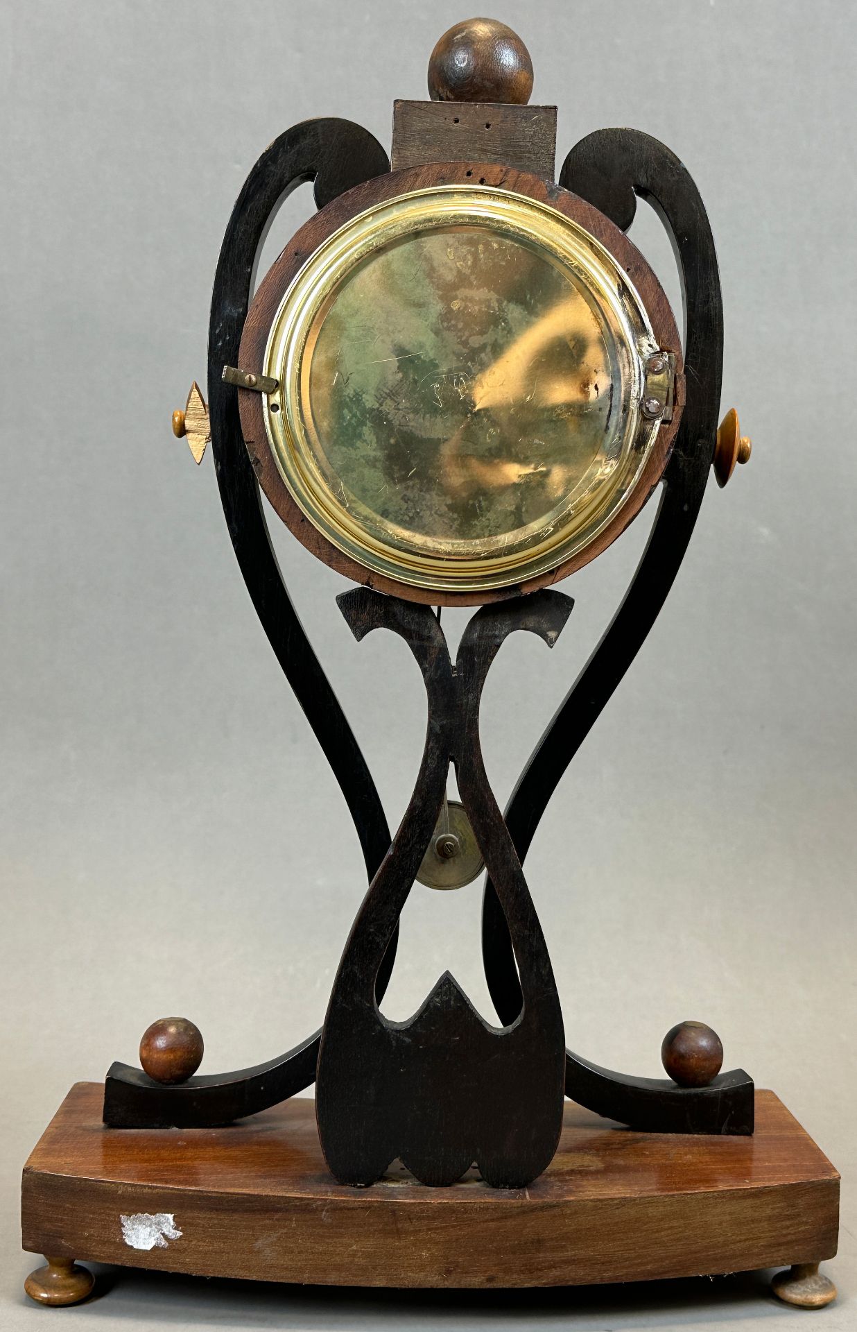 Antique mantel clock with striking mechanism and enamelled dial. 1st half of the 19th century. - Image 3 of 11