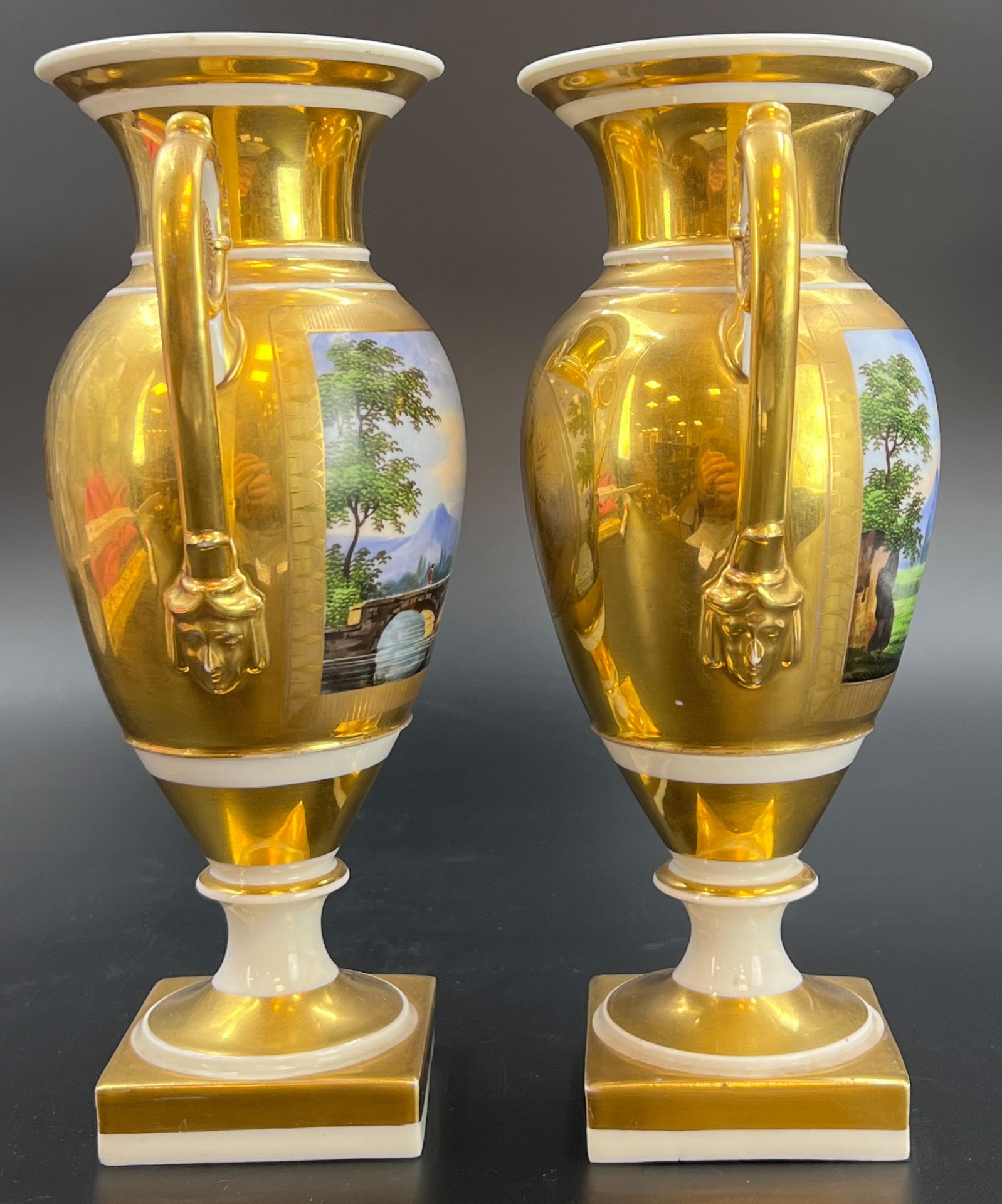 Pair of Empire krater vases. 20th century. - Image 4 of 17