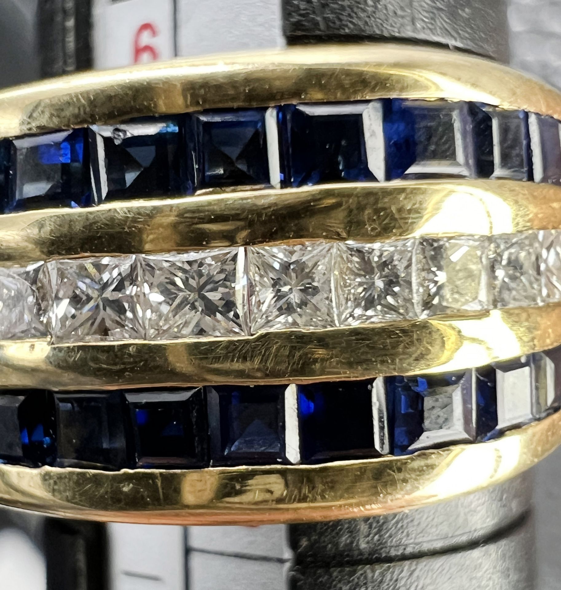 Ladies' ring. 750 yellow gold with diamonds and sapphires. - Image 7 of 8