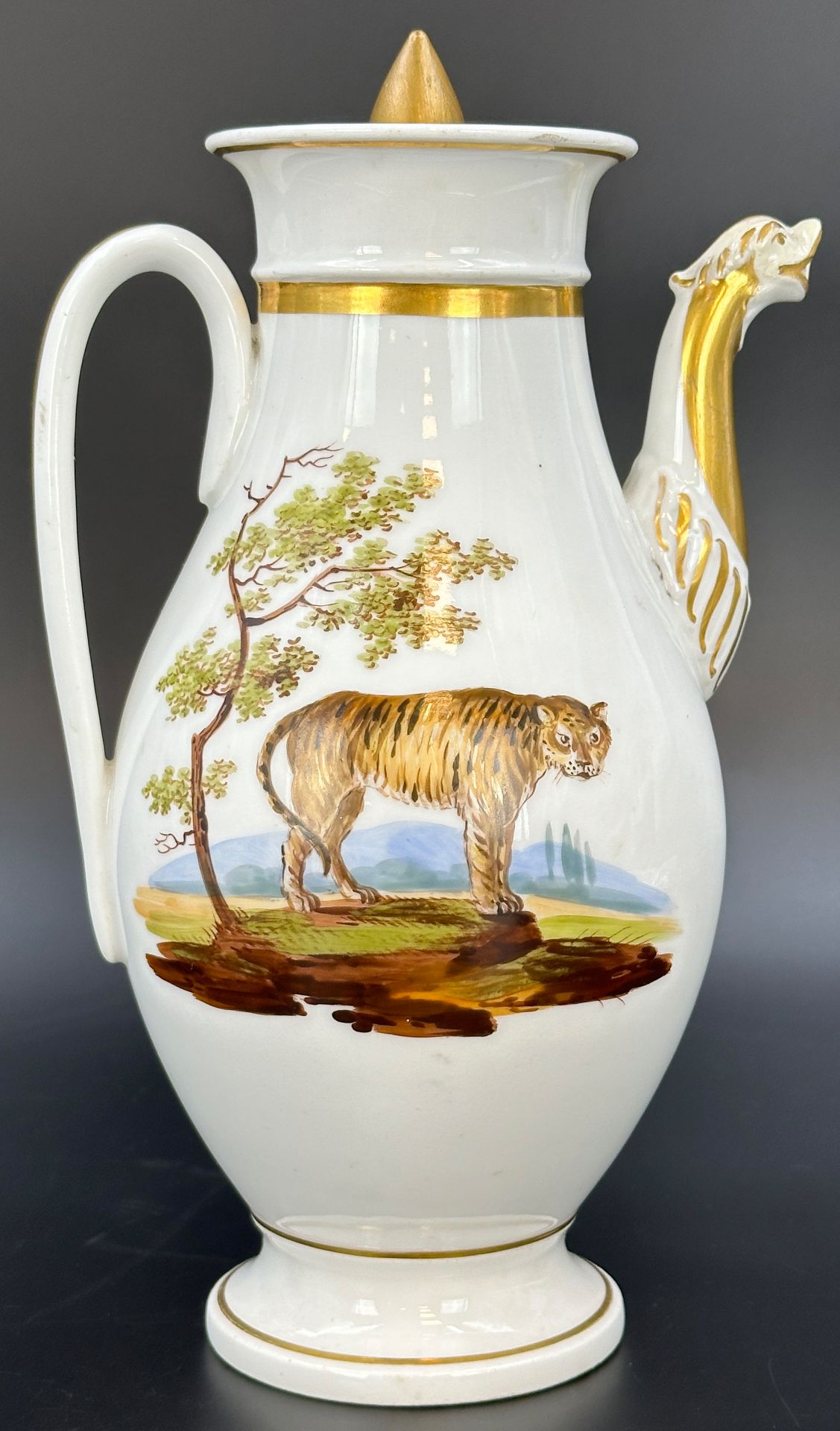 Finely painted Biedermeier coffee pot. Probably France. Around 1850.