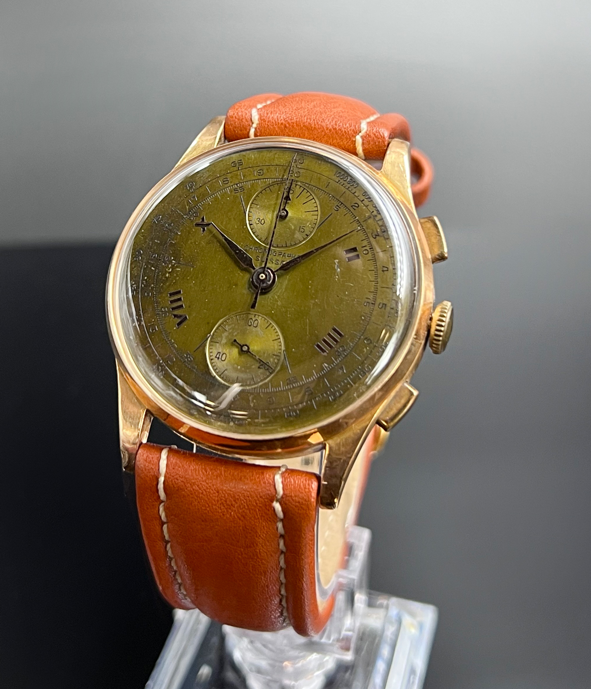 CHRONOGRAPHE SUISSE men's wristwatch. Case partly 750 yellow gold.