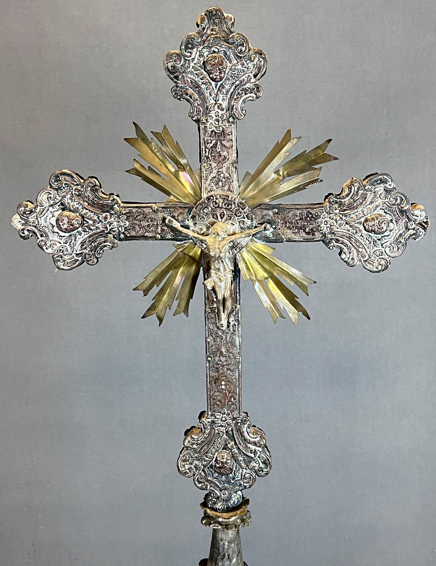 Large standing cross. Altar cross. Around 1700. France. - Image 2 of 16