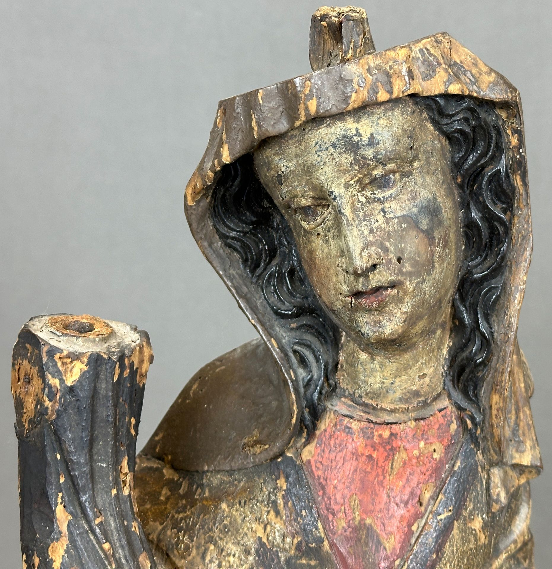 Romanische Holzfigur. Jungfrau Maria mit Christuskind. Frankreich. - Bild 5 aus 10