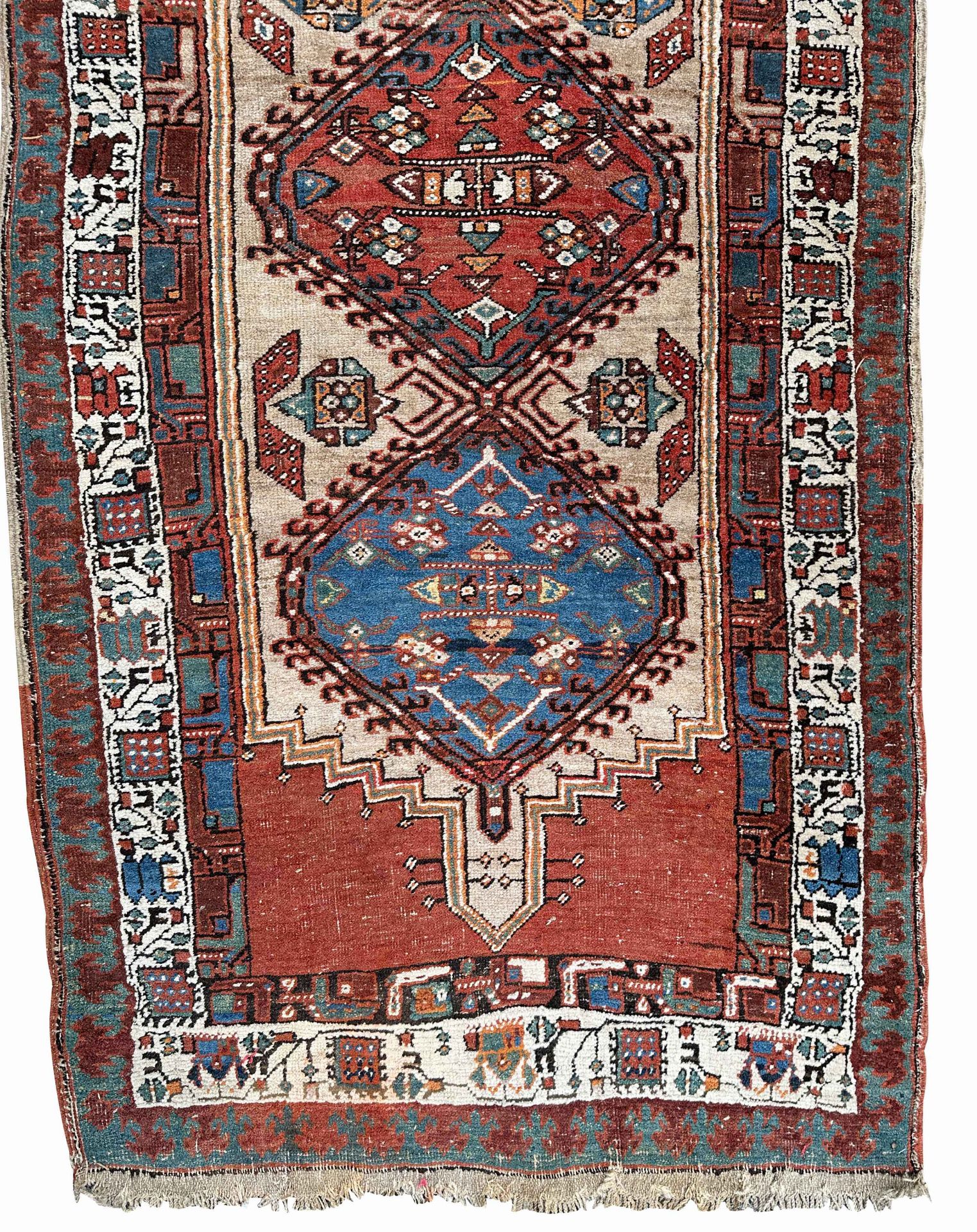 Sarab. oriental carpet. Circa 1900, signed and dated. - Image 2 of 10