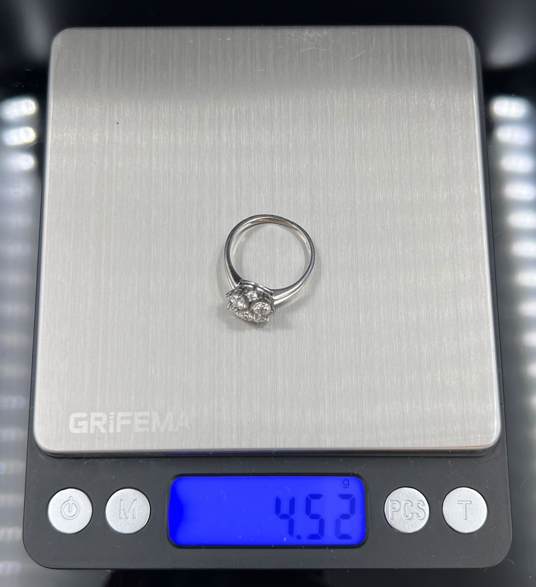 Ladies' ring. 750 white gold with 9 diamonds. - Image 11 of 11