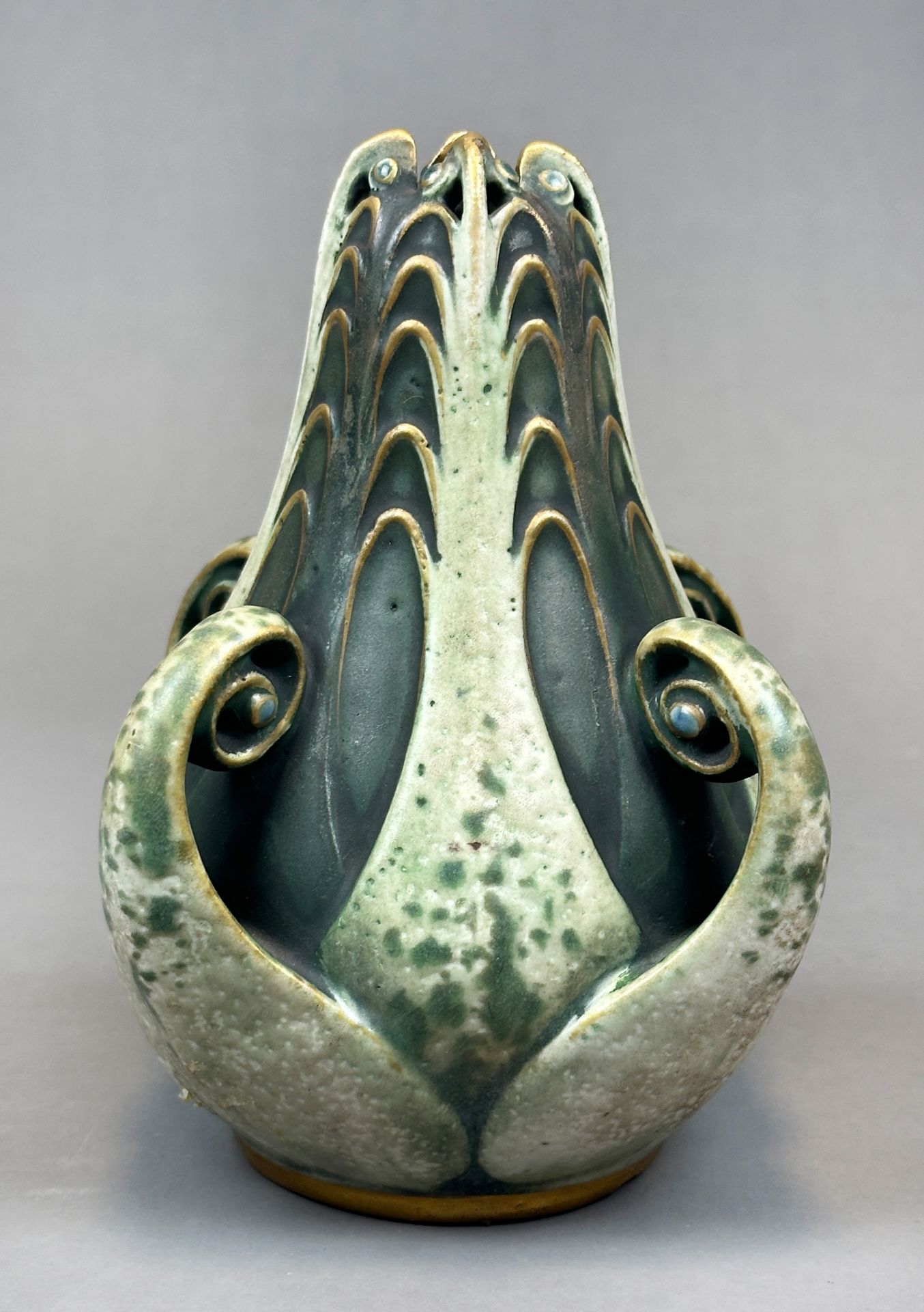 Paul DACHSEL (c.1880 - ?). Amphora Vase. Turn-Teplitz. Jugendstil. Um 1910.