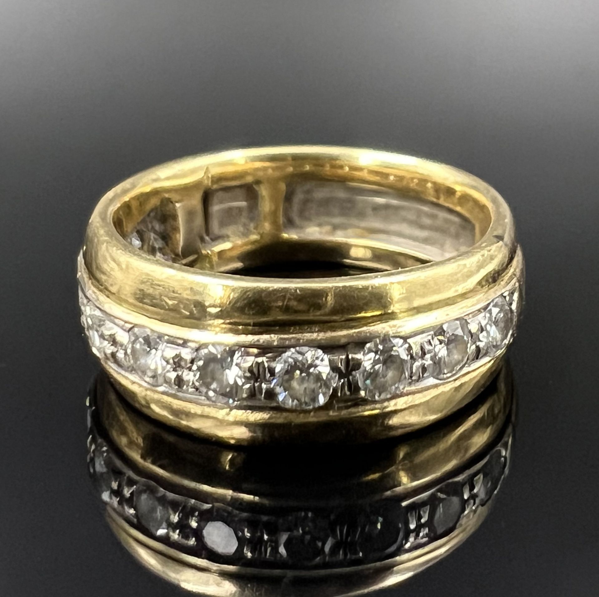 Ladies' ring. 750 yellow gold and white gold with 10 small diamonds. - Image 2 of 10