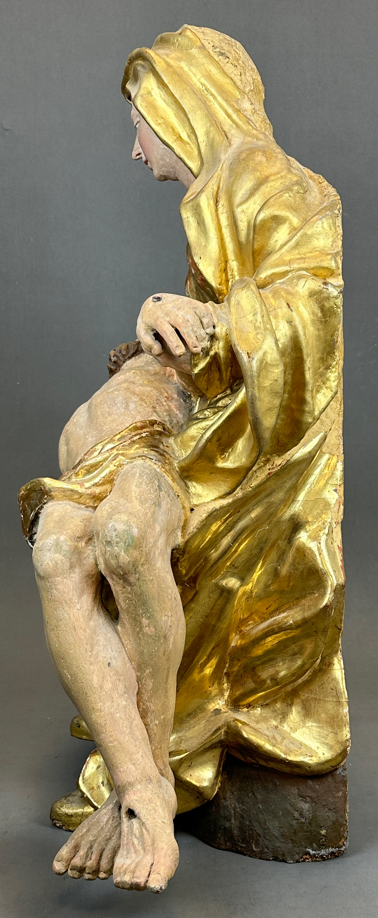 Baroque wooden figure. Lamentation of the Virgin Mary / Pietà. South Germany. - Image 2 of 13
