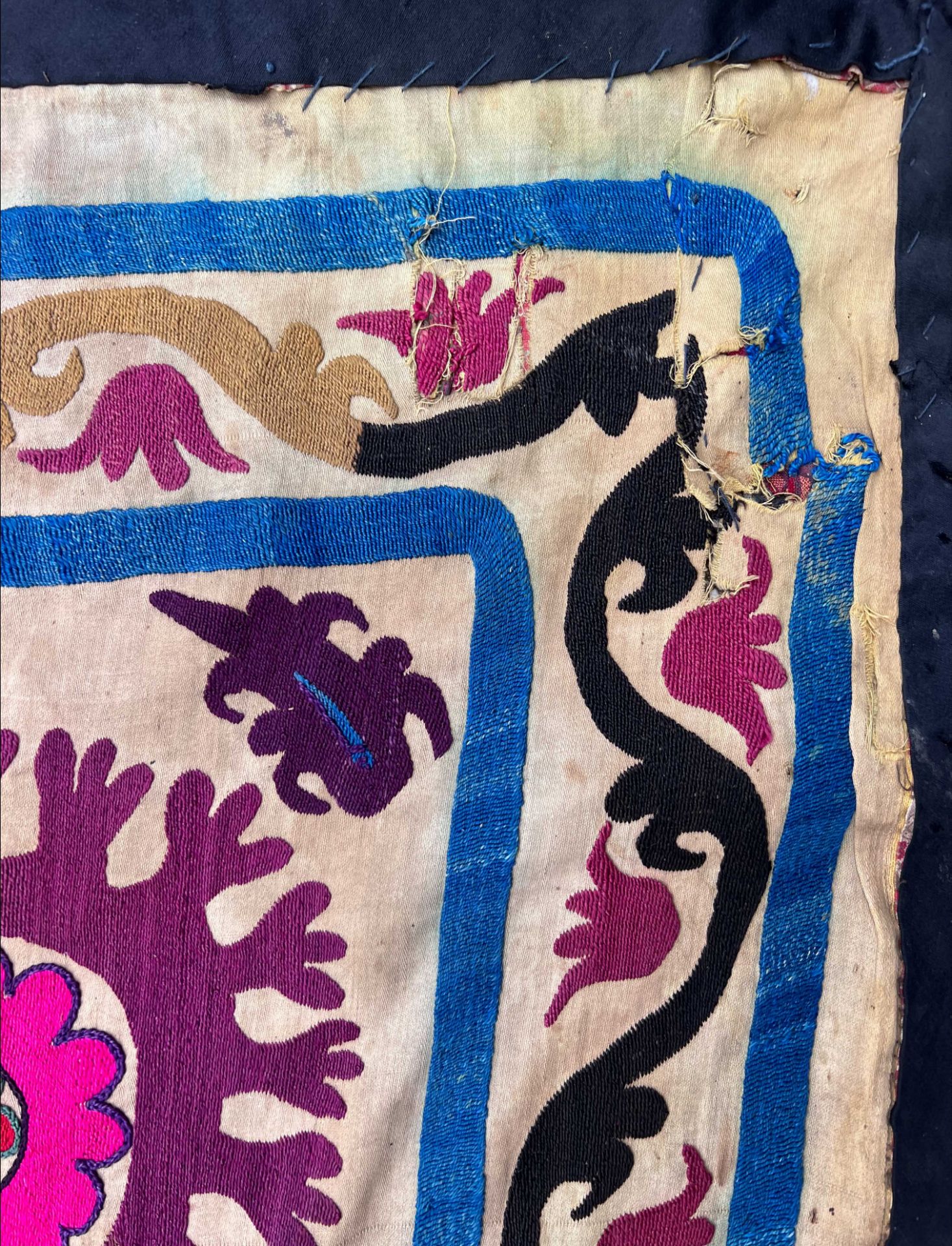 Suzani blanket. Circa 1920. - Image 6 of 12