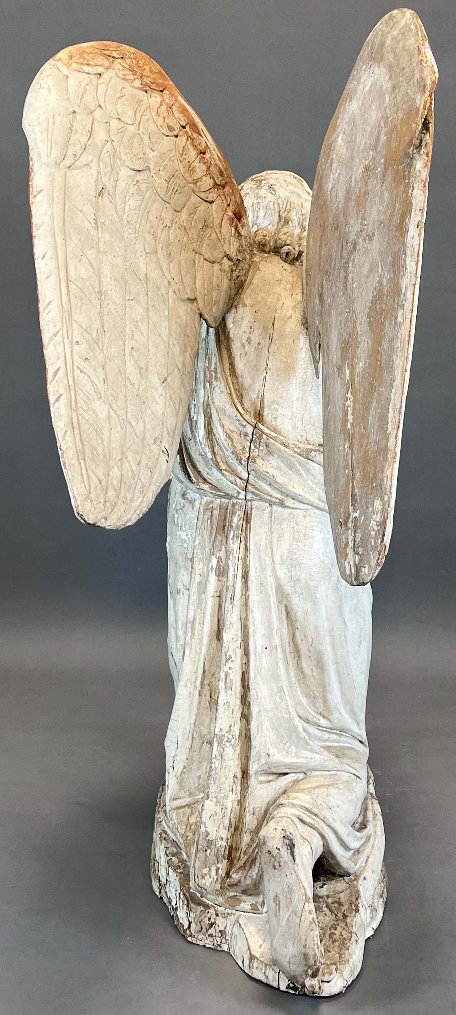 Large wooden sculpture. Kneeling angel. Late 17th century. Italy. - Image 8 of 19