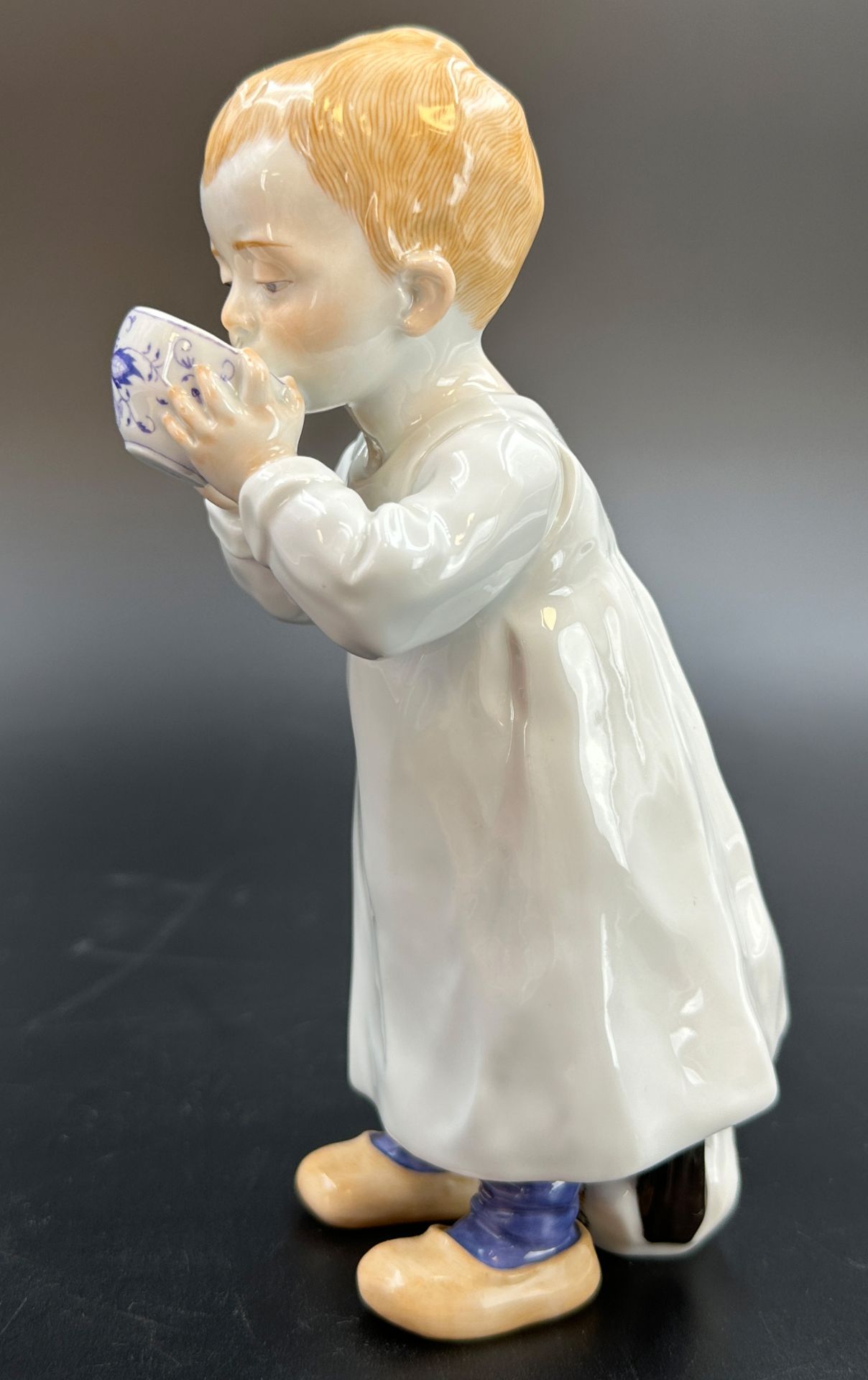 Hentschelkind. MEISSEN. "Child with cup". 1st choice. 1980s. - Image 4 of 11