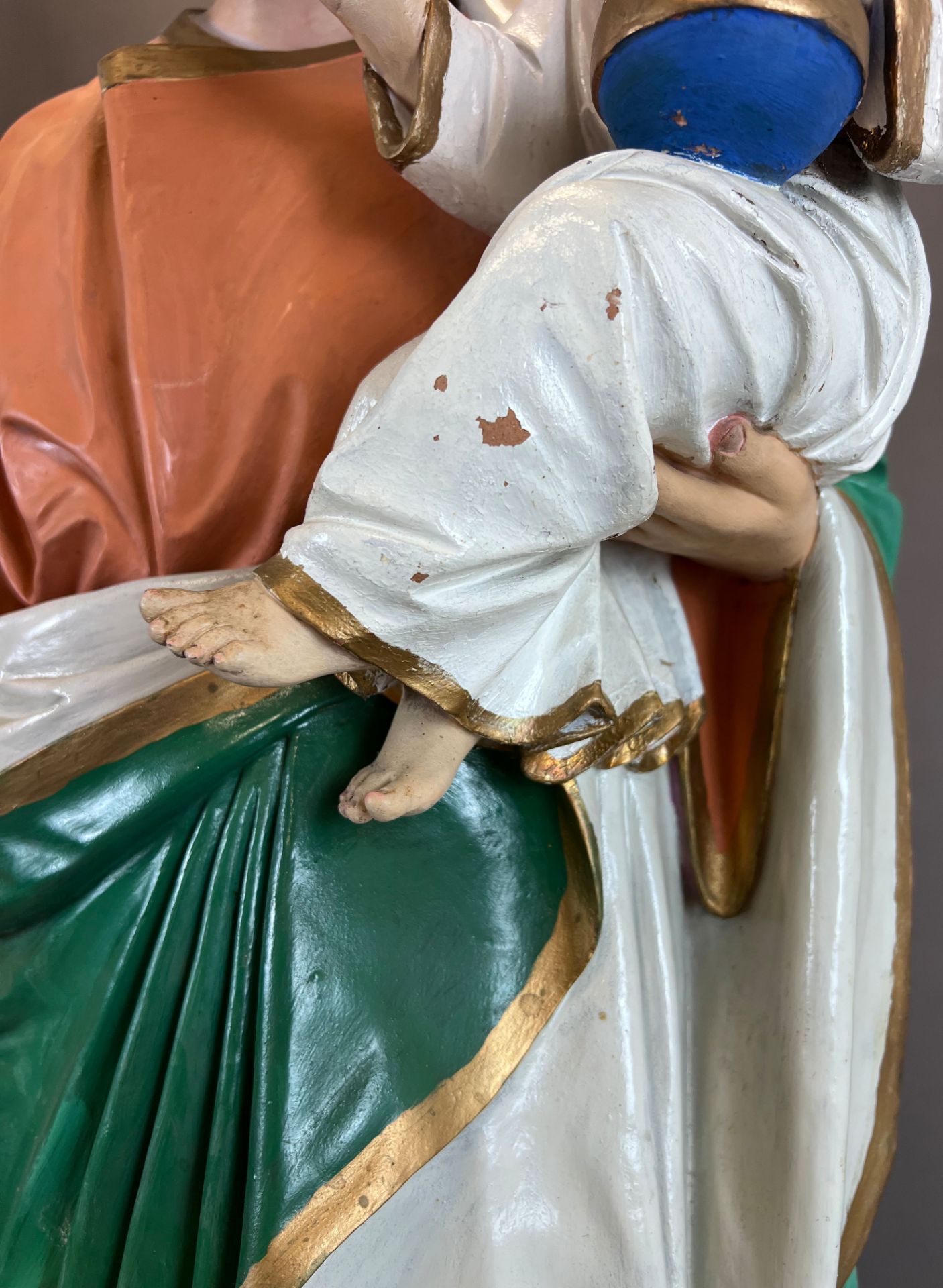 Große Skulptur. Hl. Josef mit Christuskind. Nazarener. 19. Jahrhundert. Italien. - Bild 12 aus 13