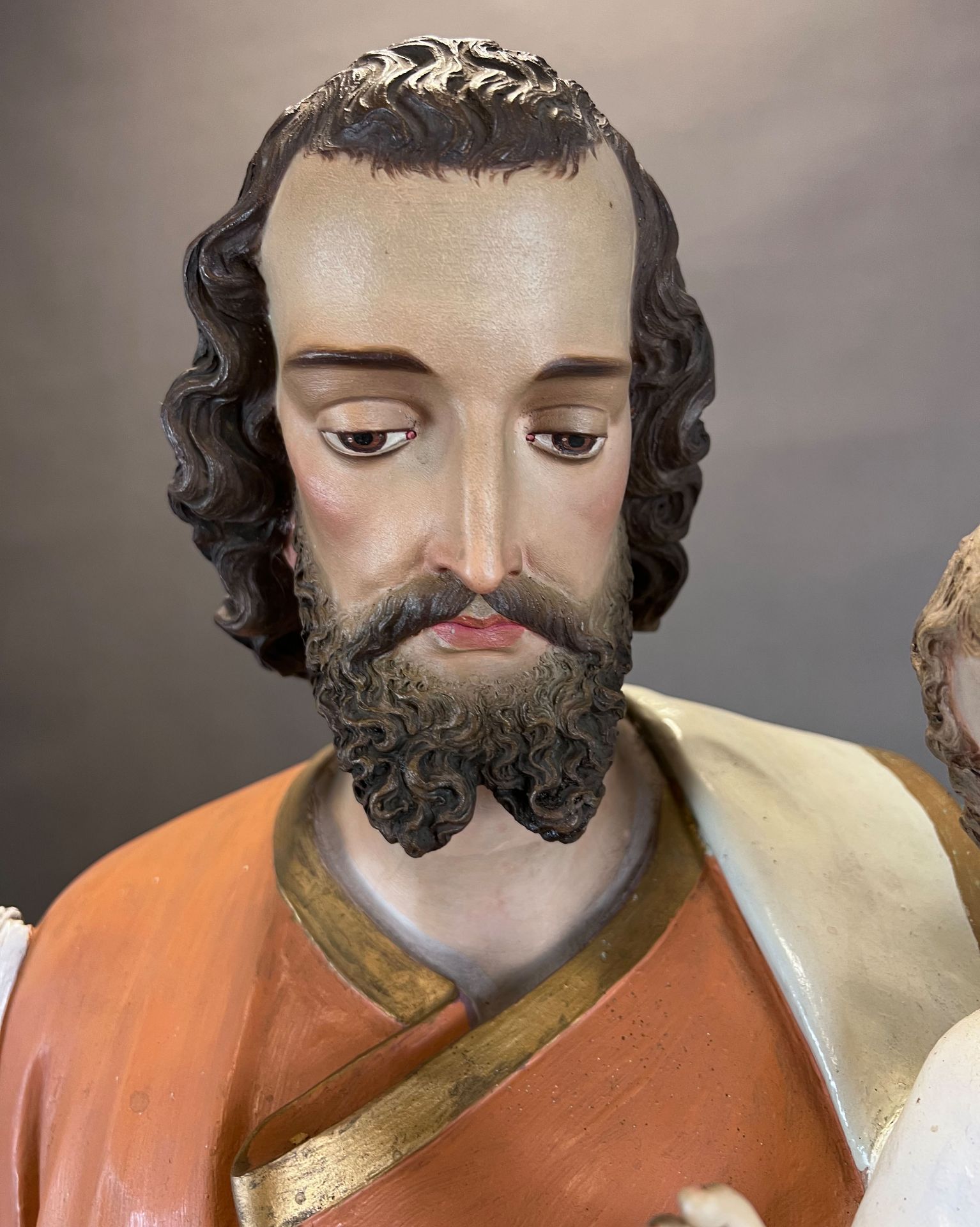 Große Skulptur. Hl. Josef mit Christuskind. Nazarener. 19. Jahrhundert. Italien. - Bild 10 aus 13