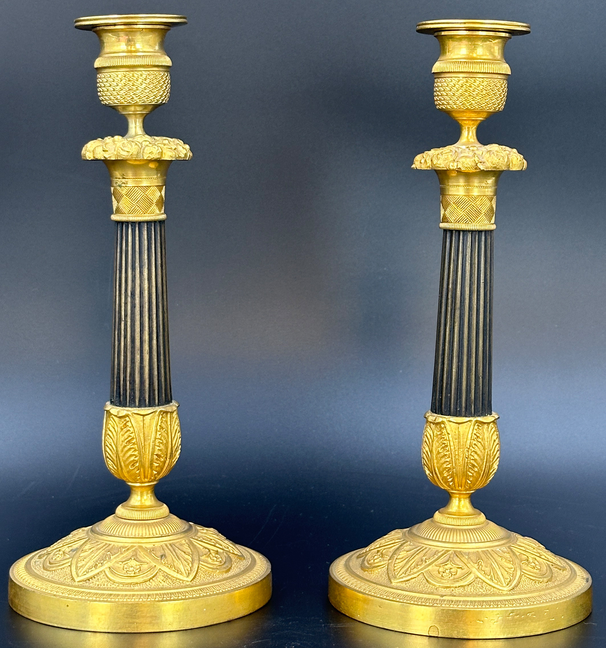 A pair of richly decorated Empire candlesticks. France. 19th century. - Image 4 of 13