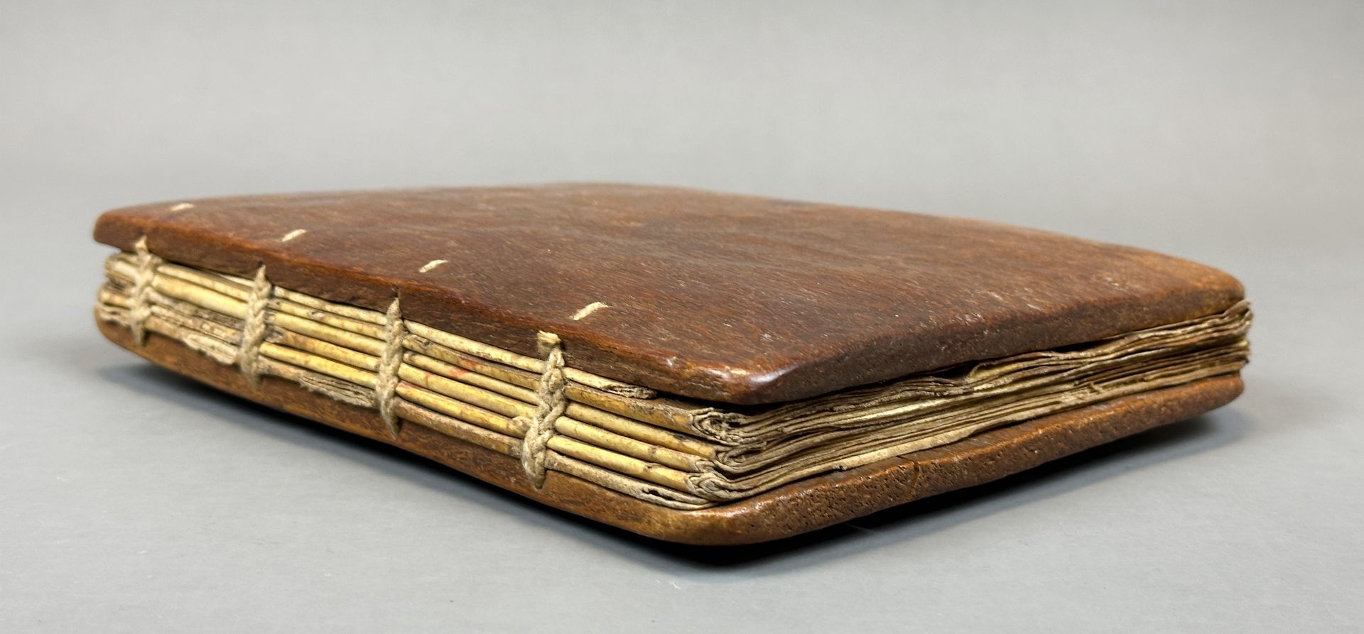 Äthiopische Bibel. Ge'ez auf Pergament. Wohl um 1780. - Bild 3 aus 8