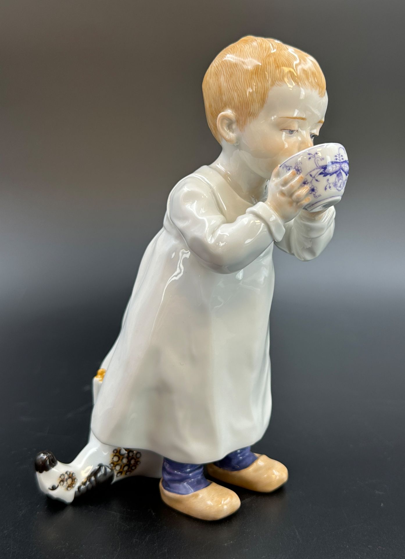 Hentschelkind. MEISSEN. "Child with cup". 1st choice. 1980s. - Image 8 of 11