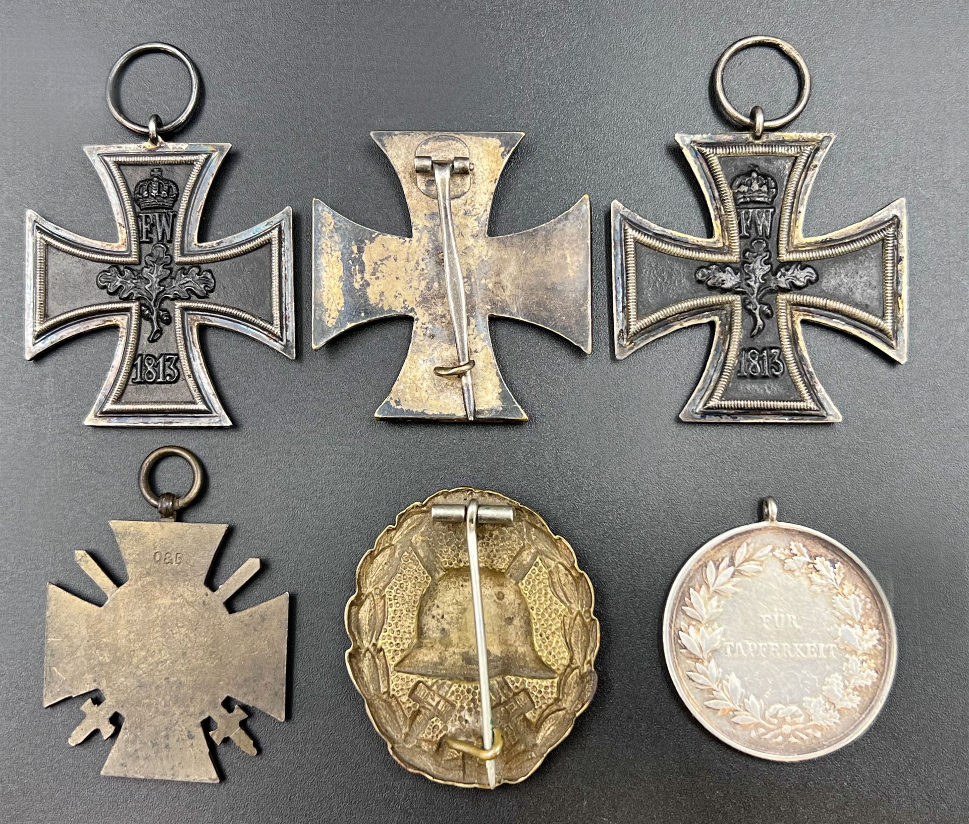 Collection of medals and badges. World War 1. - Image 4 of 9