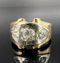 Ladies' ring. 585 yellow gold and white gold with 3 diamonds.
