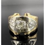 Ladies' ring. 585 yellow gold and white gold with 3 diamonds.