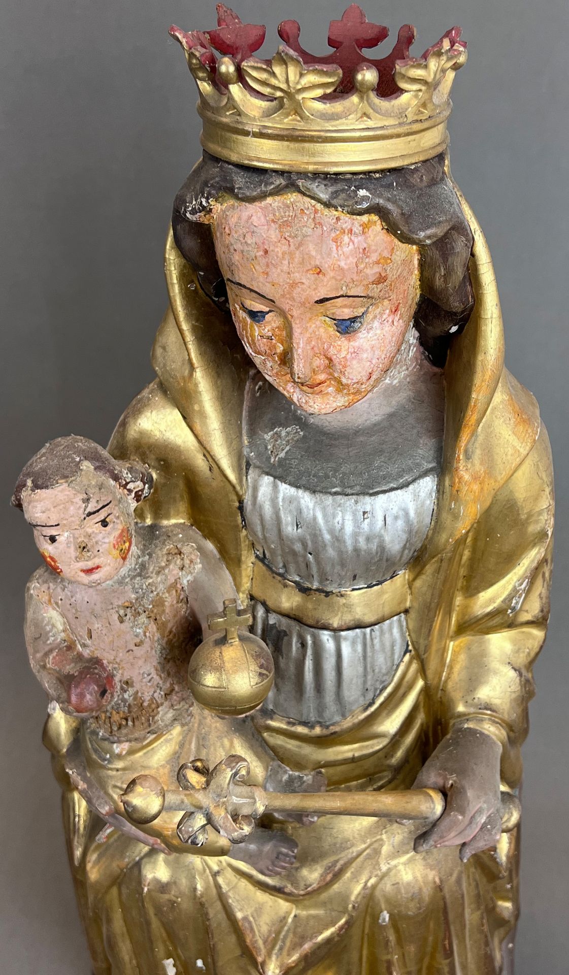 Holzfigur. Jungfrau Maria mit Christuskind. Um 1700. Süddeutschland. - Bild 5 aus 10